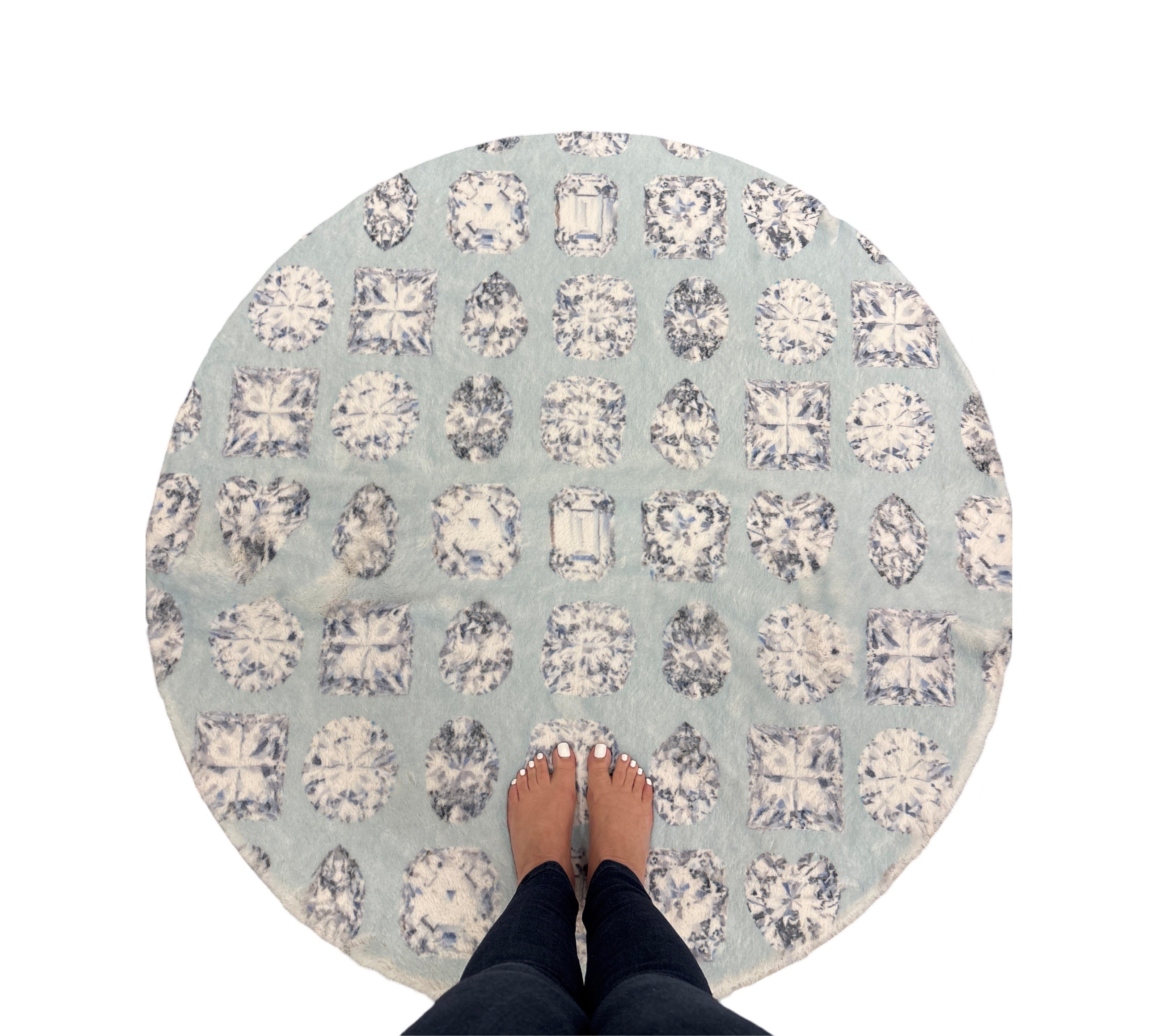 Bougie Diamonds Dove Round Cloud Washable Rug