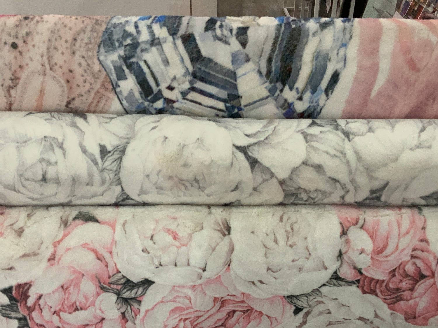 Peony Passion Black White Round Cloud Washable Rug