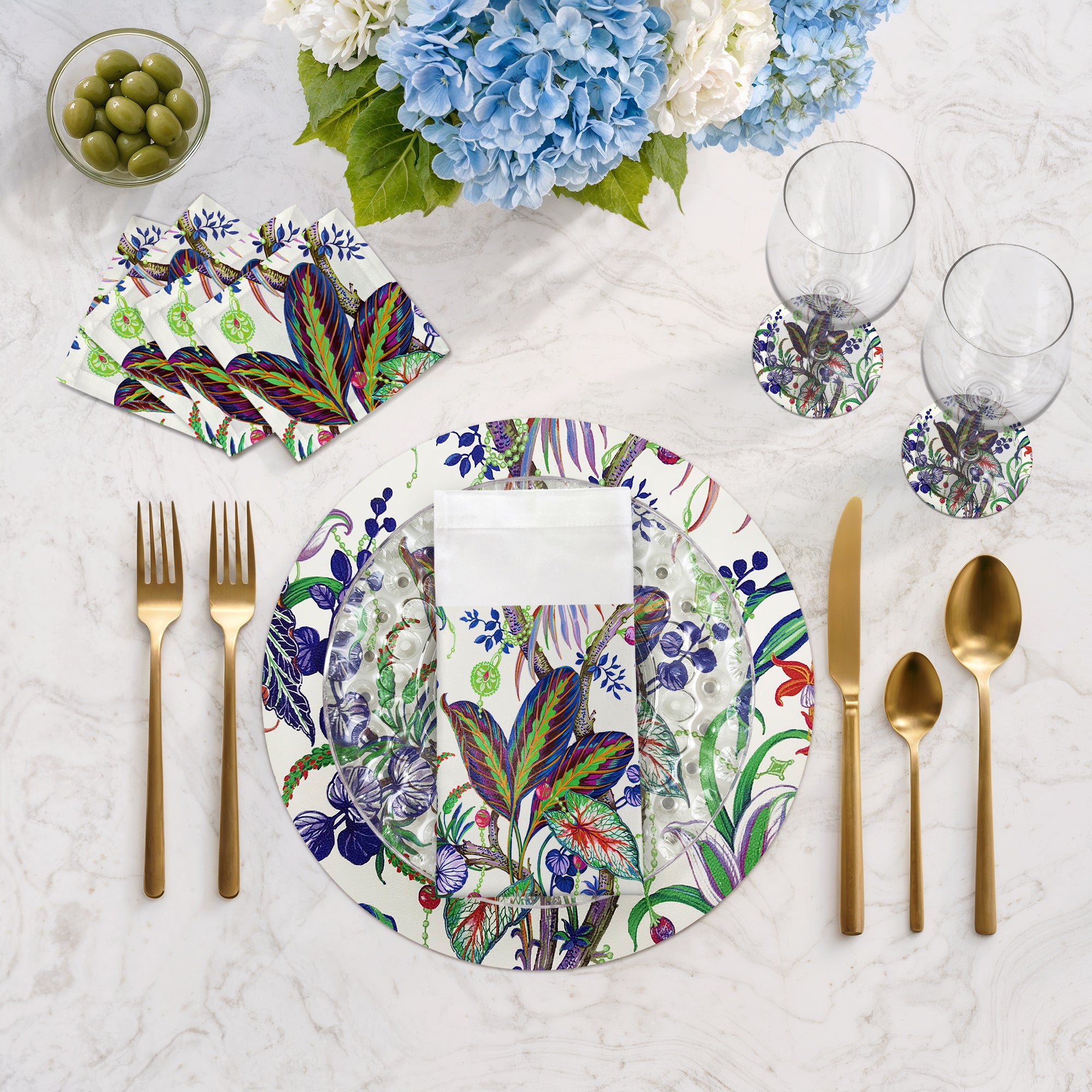 Amazonia Classic 16" Round Pebble Placemats, Set of 4 - nicolettemayer.com