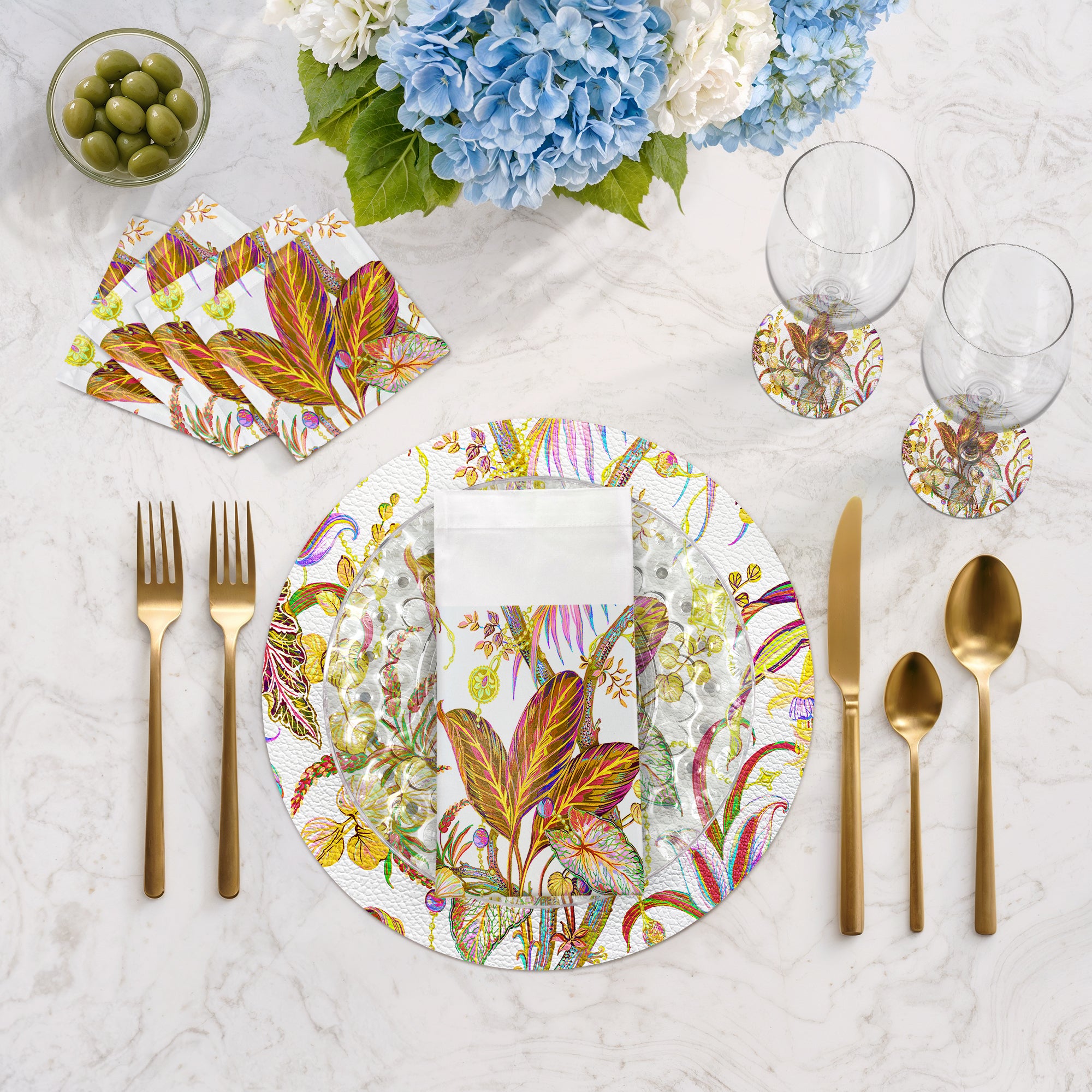 Amazonia Splendor 16" Round Pebble Placemats, Set of 4 - nicolettemayer.com