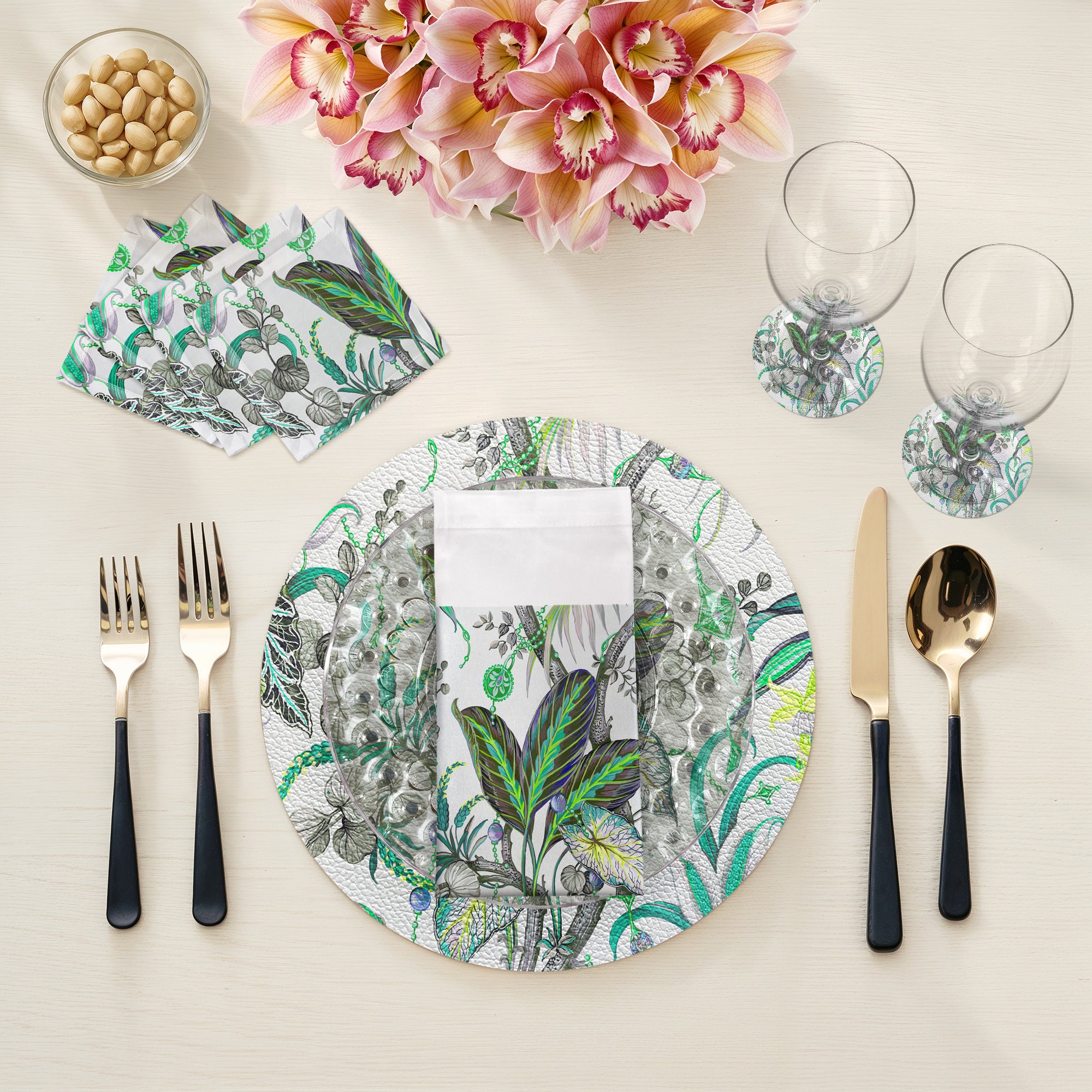 Amazonia Tourmaline 16" Round Pebble Placemats, Set of 4 - nicolettemayer.com