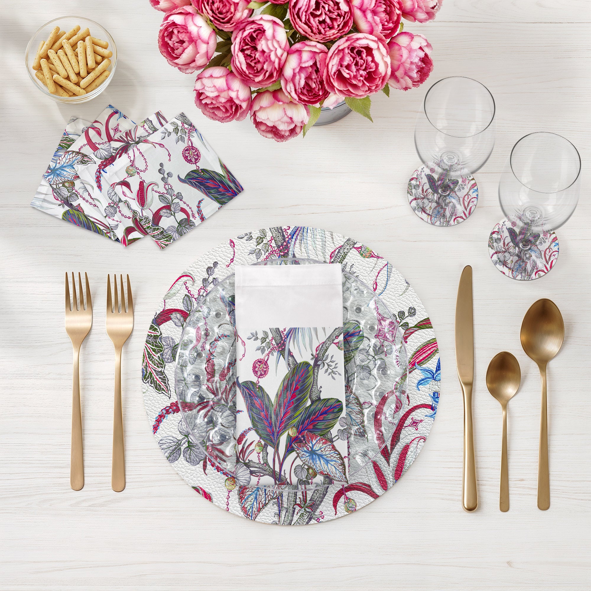 Amazonia Aurelia 16" Round Pebble Placemats, Set of 4 - nicolettemayer.com