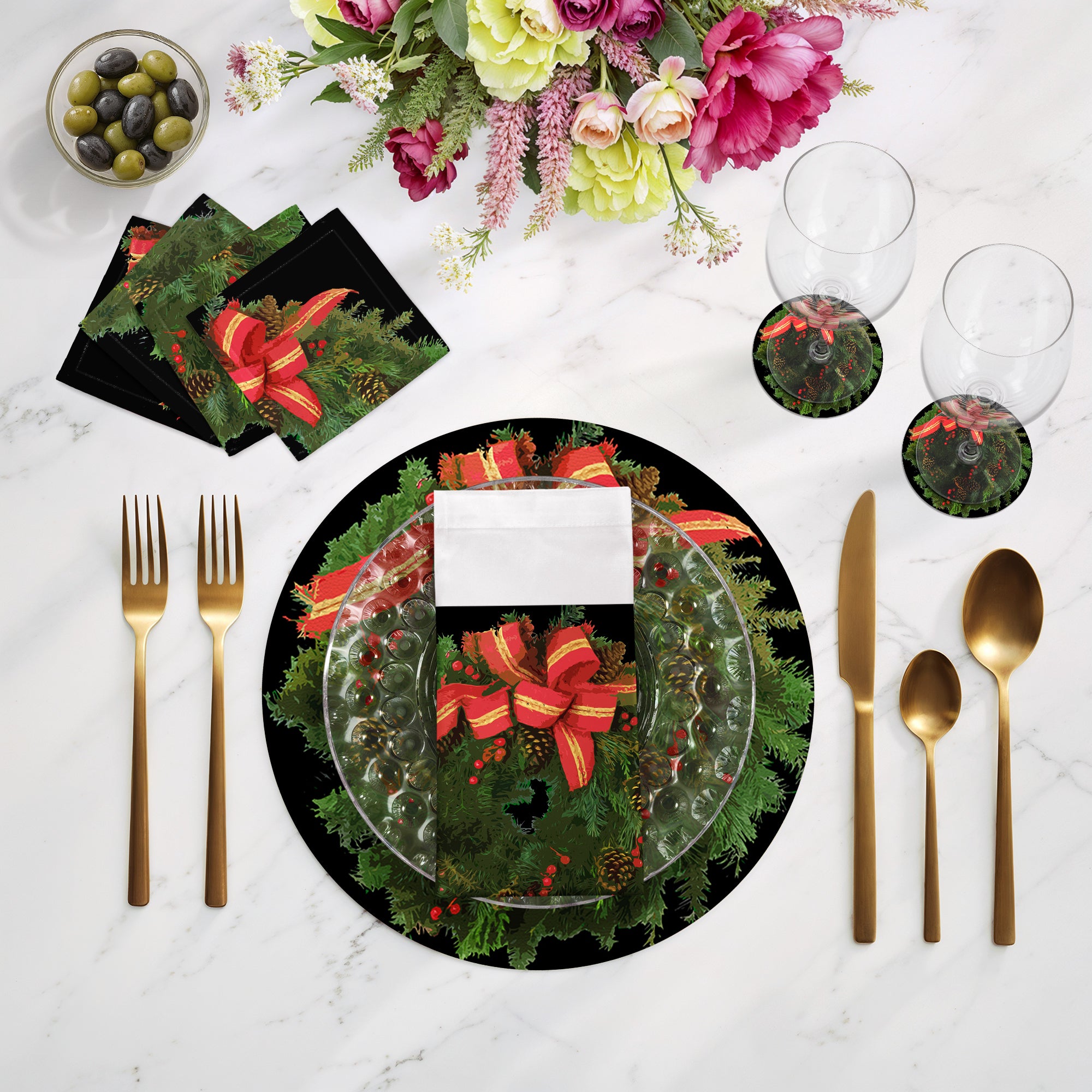Christmas Wreath Black 16" Round Pebble Placemats, Set of 4 - nicolettemayer.com