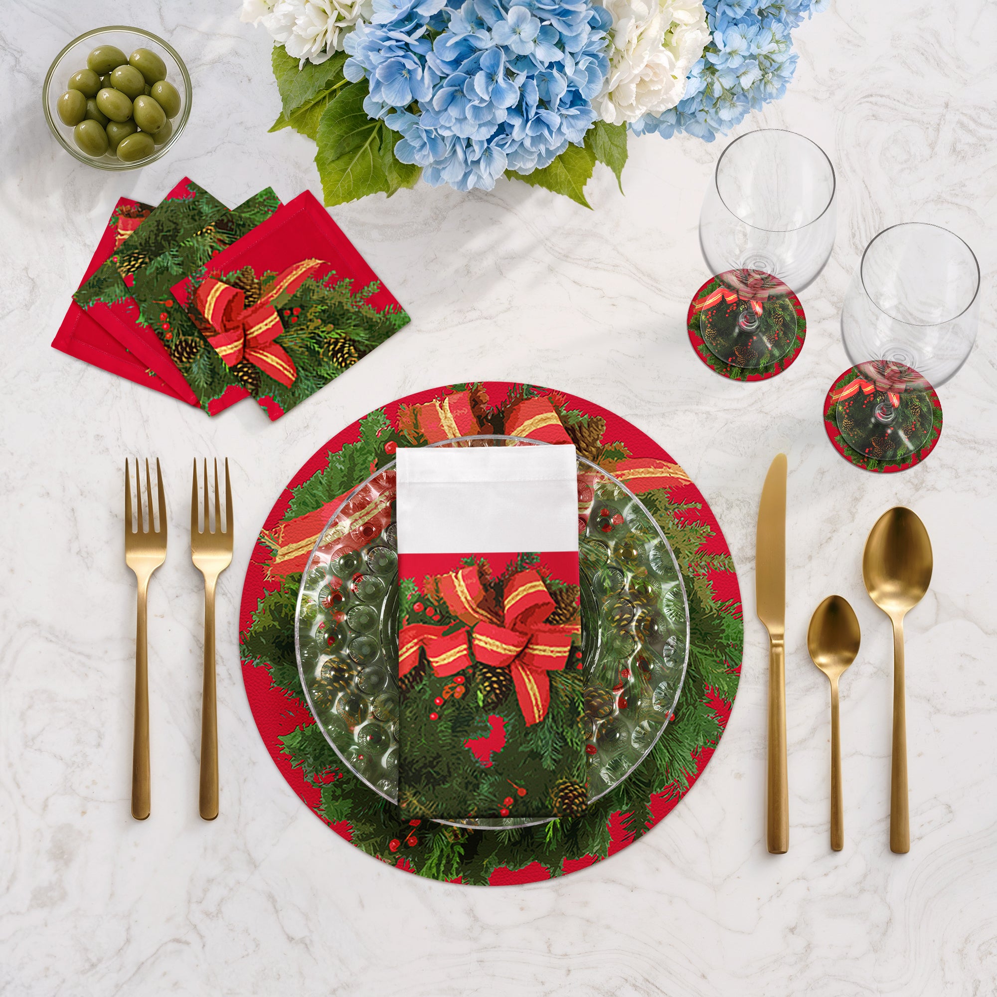 Christmas Wreath Red 16" Round Pebble Placemats, Set of 4 - nicolettemayer.com