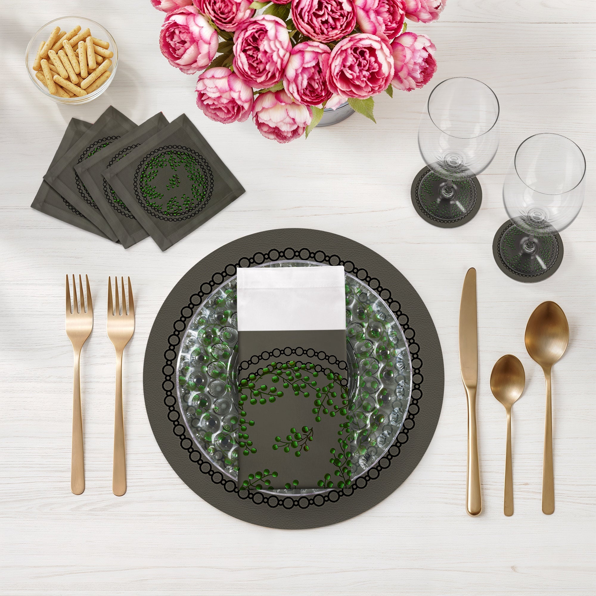 Christmas Berries Anthracite Green 16" Round Pebble Placemats, Set of 4 - nicolettemayer.com