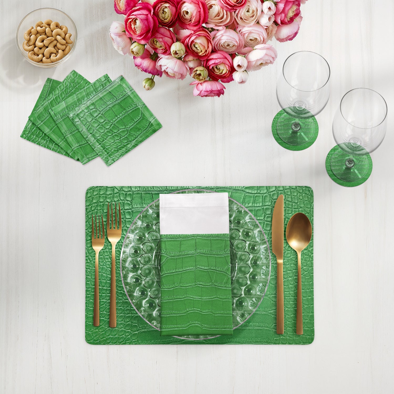 Crocodile Weatherley Green 17.5" Rectangle Pebble Placemat, Set Of 4 - nicolettemayer.com