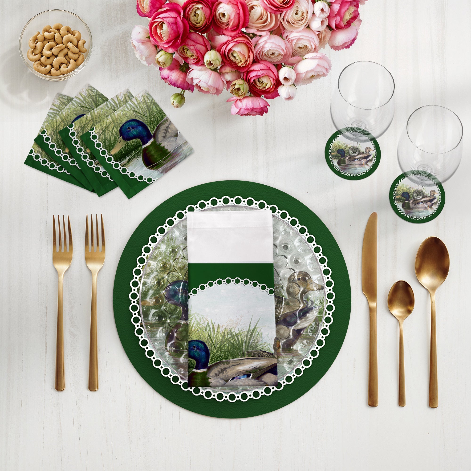English Duck Pond Green 16" Round Pebble Placemats, Set of 4 - nicolettemayer.com