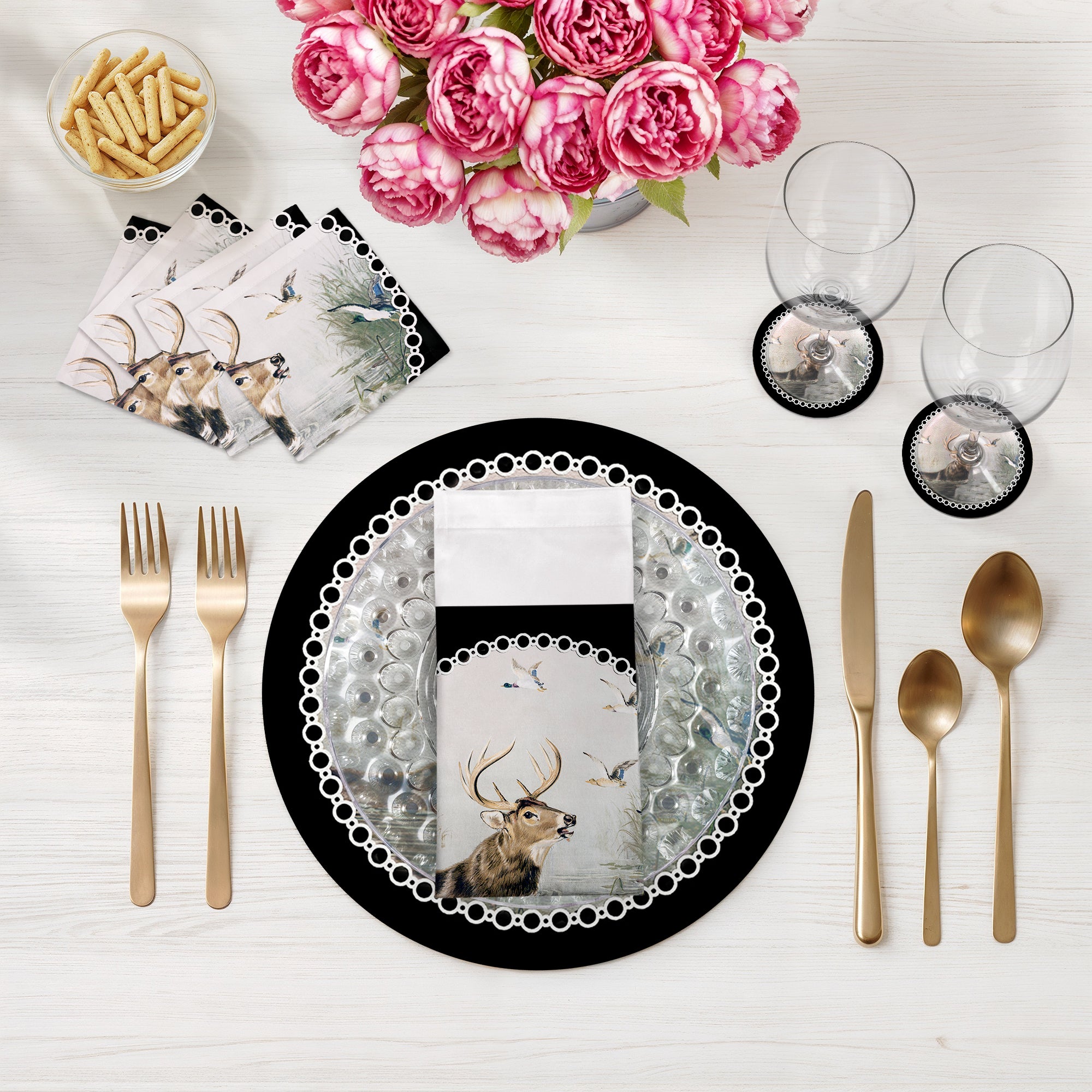 English Stag Black 16" Round Pebble Placemats, Set of 4 - nicolettemayer.com