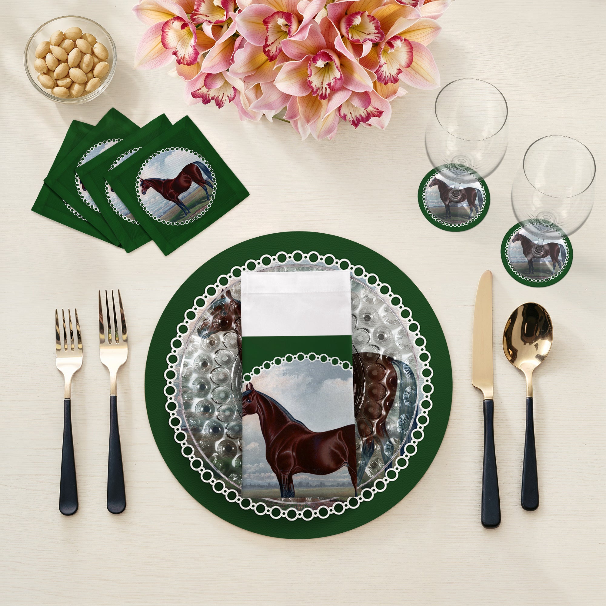 English Thoroghbred Green 16" Round Pebble Placemats, Set of 4 - nicolettemayer.com