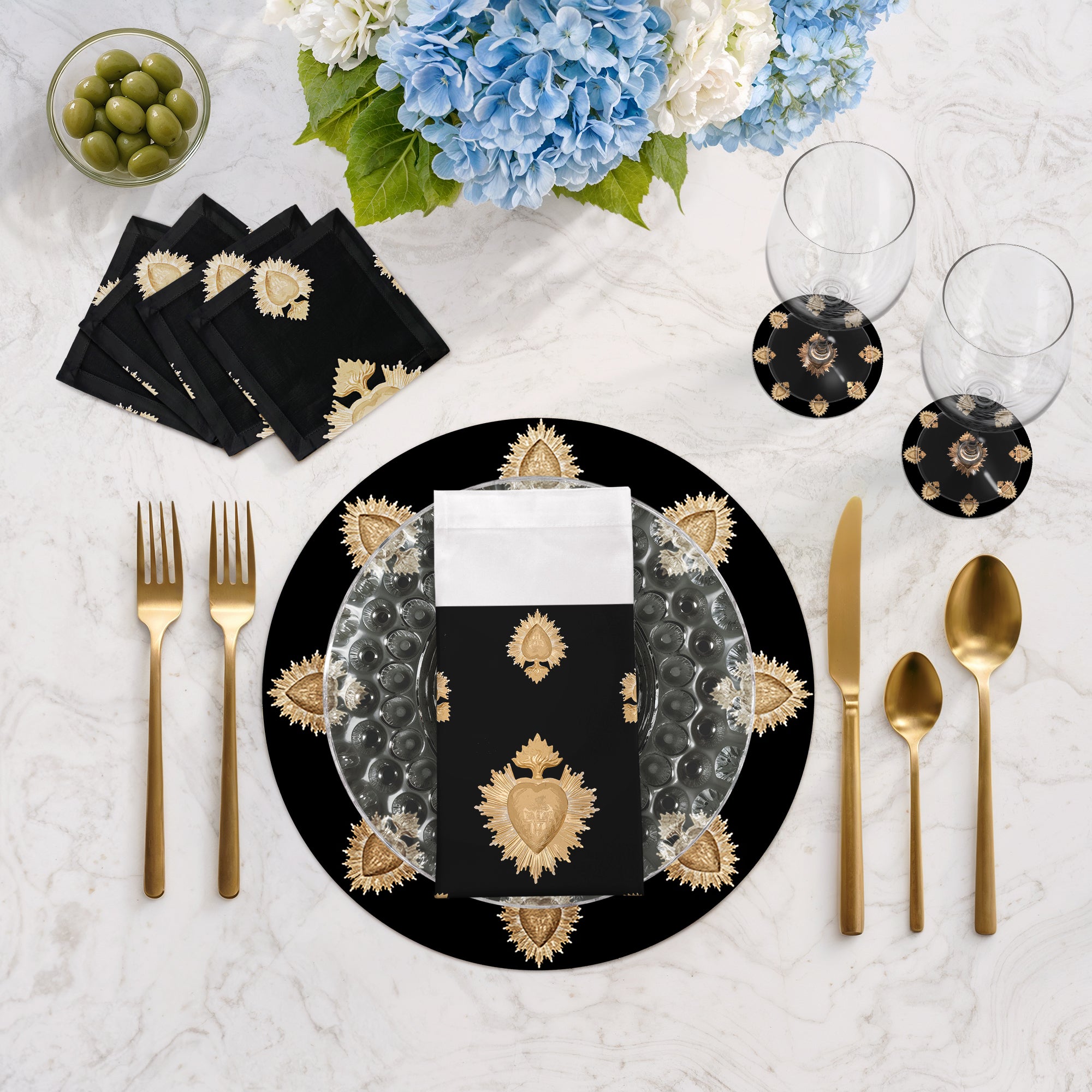 Ex Vote Black 16" Round Pebble Placemats, Set of 4 - nicolettemayer.com