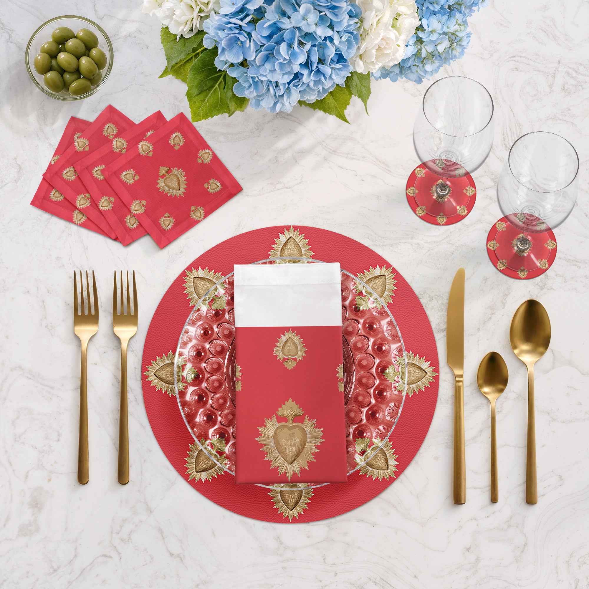 Ex Vote Crimson 16" Round Pebble Placemats, Set of 4 - nicolettemayer.com