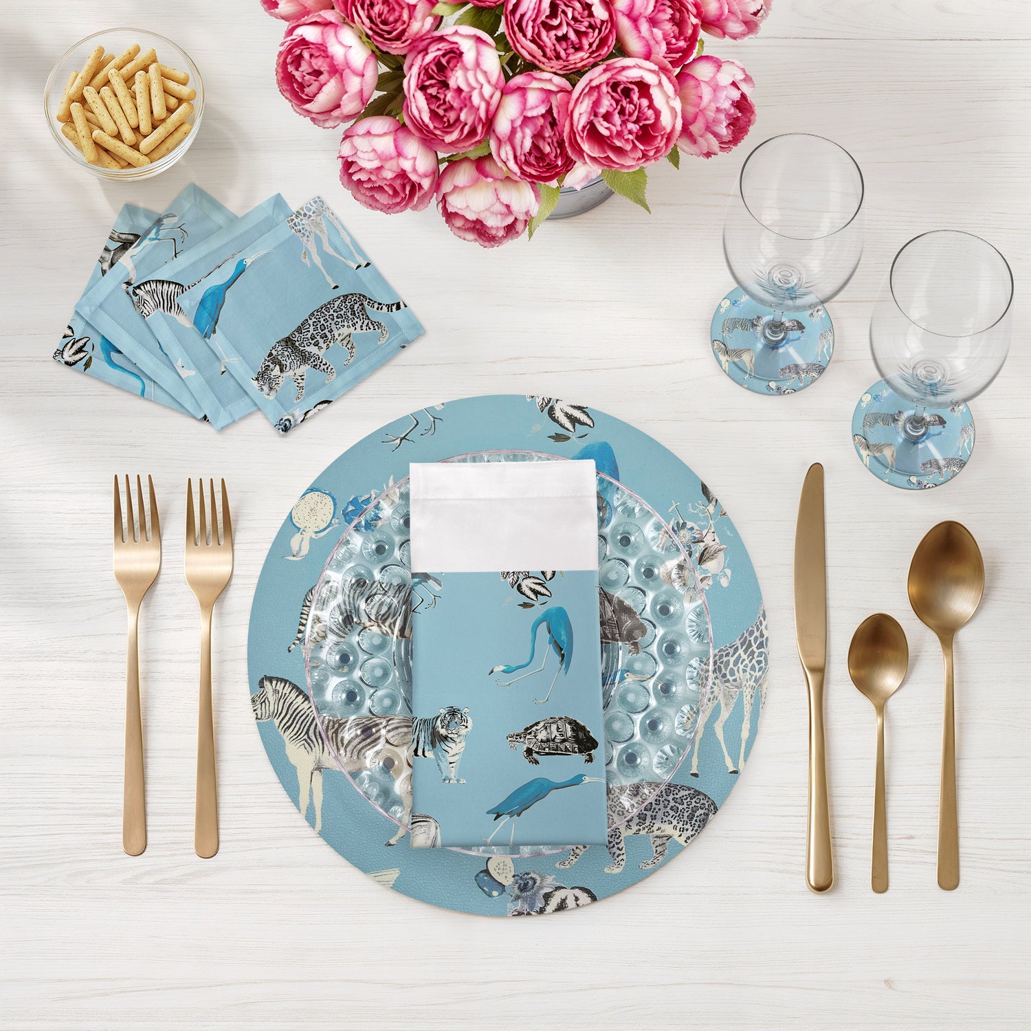 Exotix Stamford 16" Round Pebble Placemats, Set of 4 - nicolettemayer.com