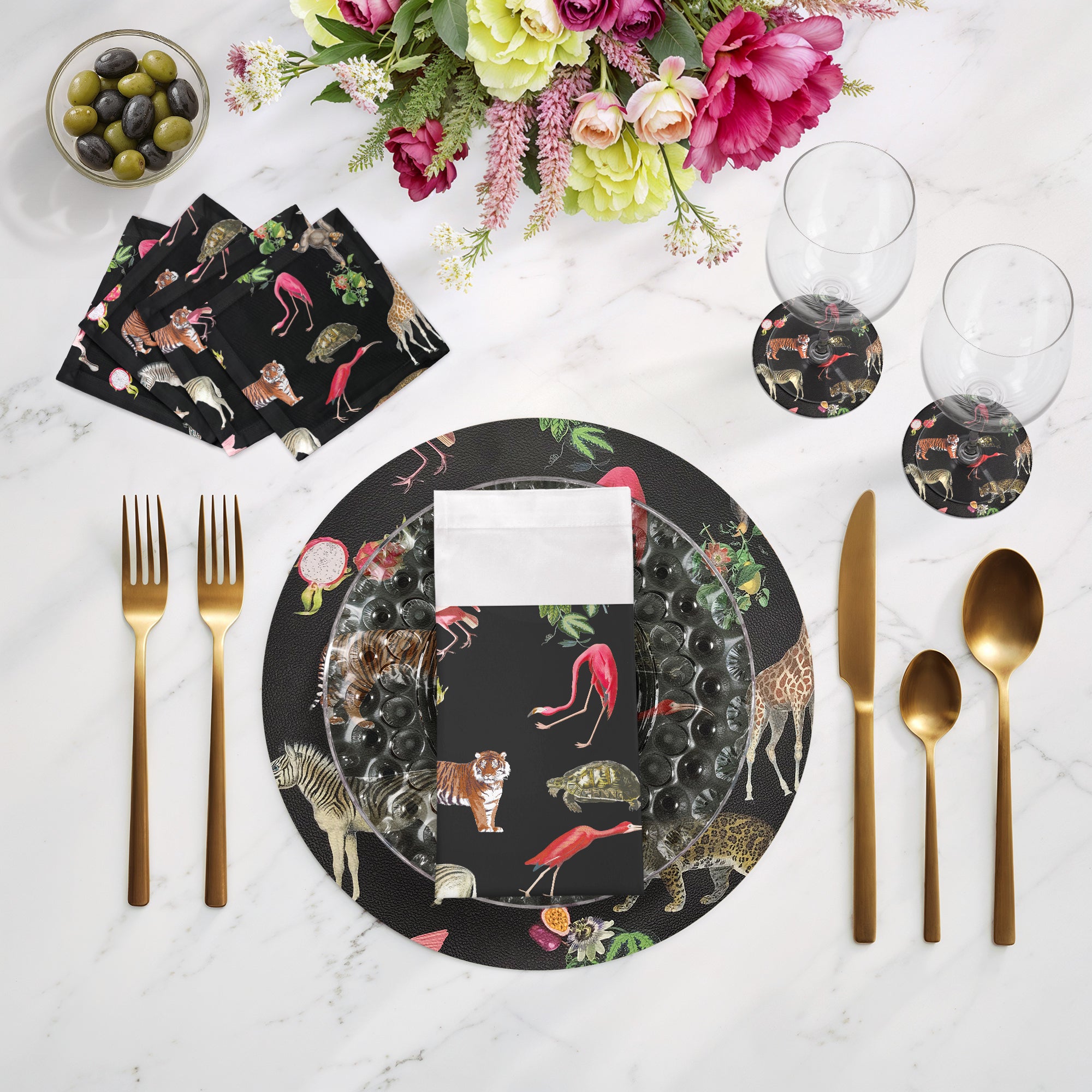 Exotix Black 16" Round Pebble Placemats, Set of 4 - nicolettemayer.com