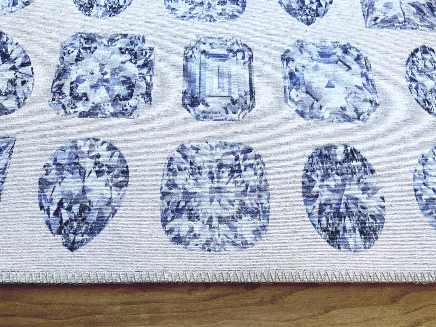Bougie Diamonds Ice Chenille Washables Rug