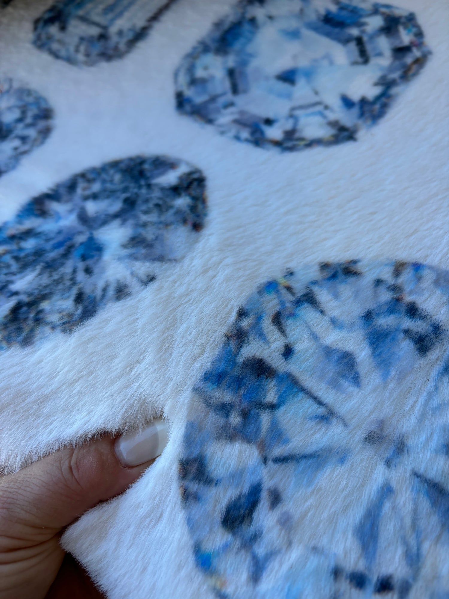 Bougie Diamonds Ice Round Cloud Washables Rug