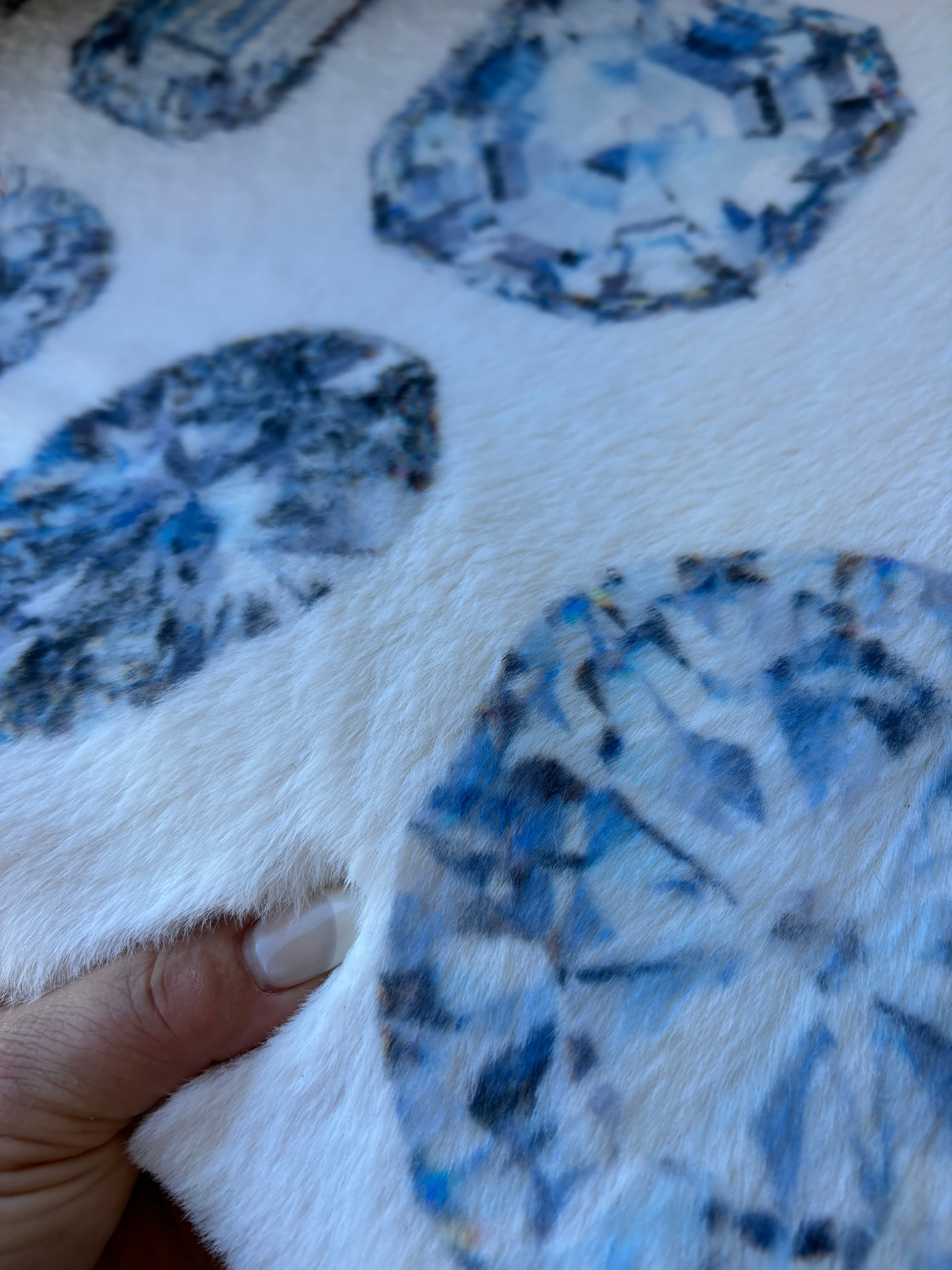 Bougie Diamonds Ice Round Cloud Washables Rug