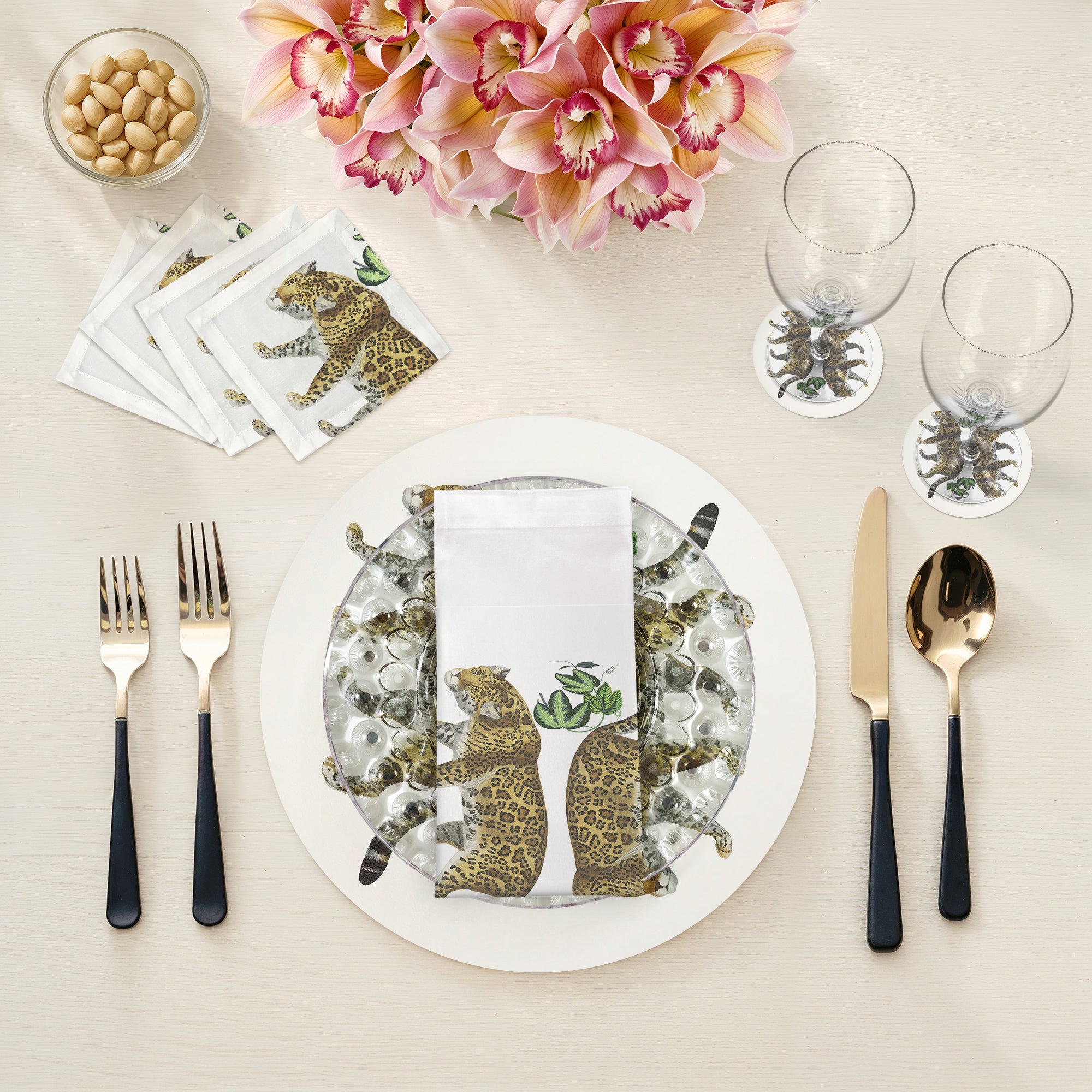 Leopard Seeing Double White 16" Round Pebble Placemats, Set of 4 - nicolettemayer.com