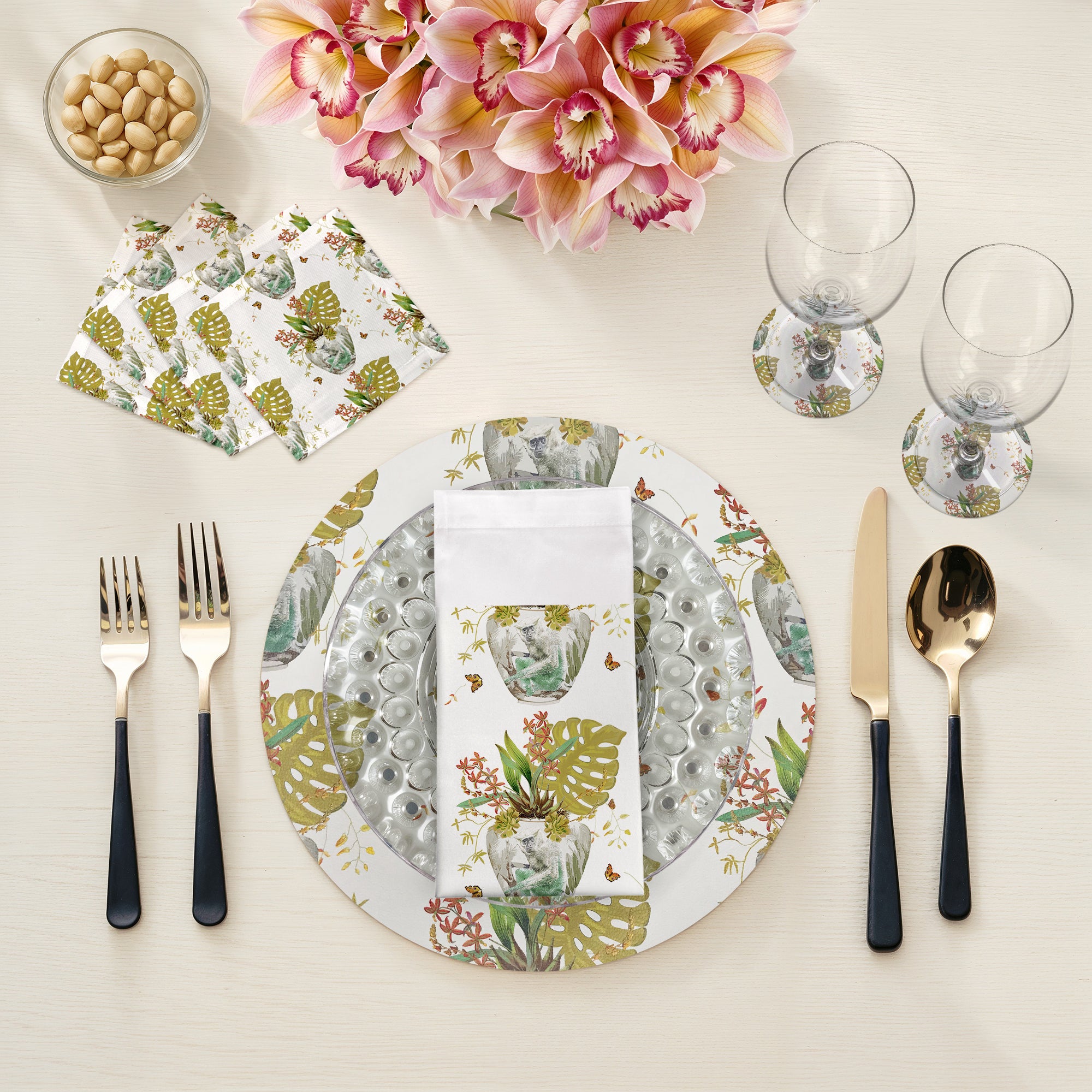 Monkey Small Jungle Dijon 16" Round Pebble Placemats, Set of 4 - nicolettemayer.com