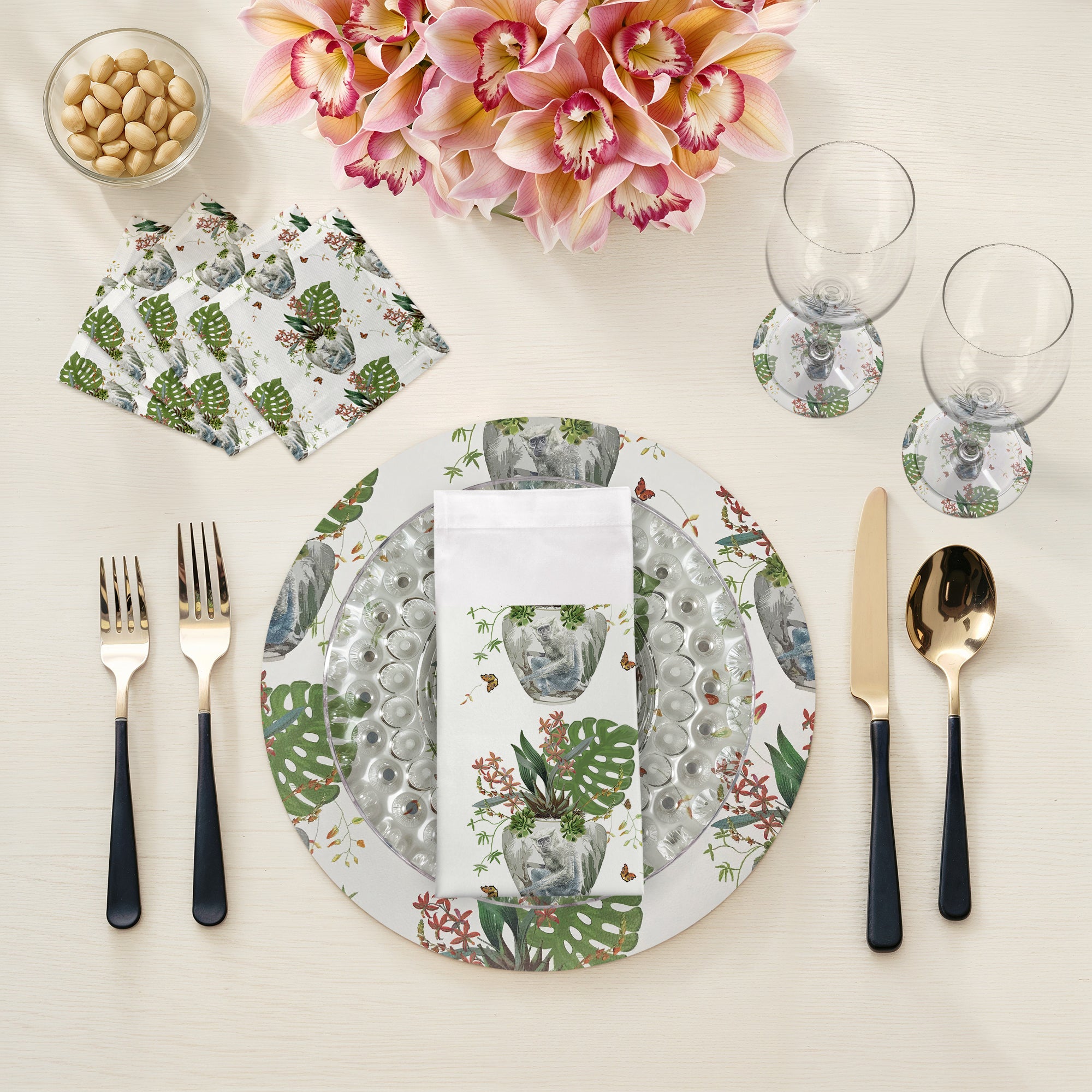 Monkey Small Jungle White 16" Round Pebble Placemats, Set of 4 - nicolettemayer.com