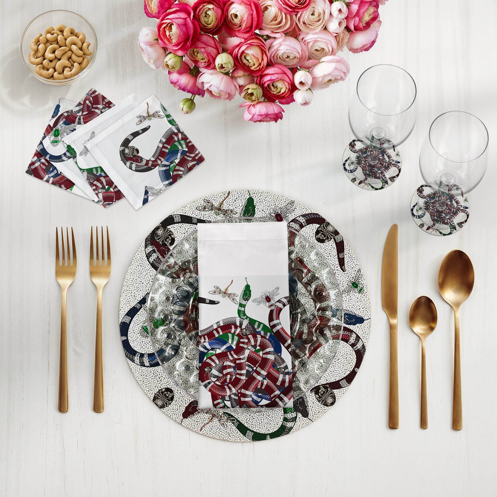 Ouroboros White Round Beaded Placemat Smooth