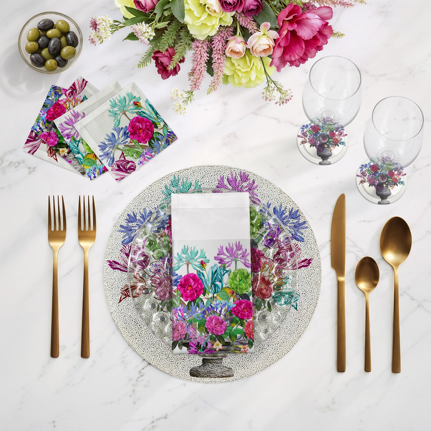 Pistals Large Bouquet Round Beaded Placemat Smooth