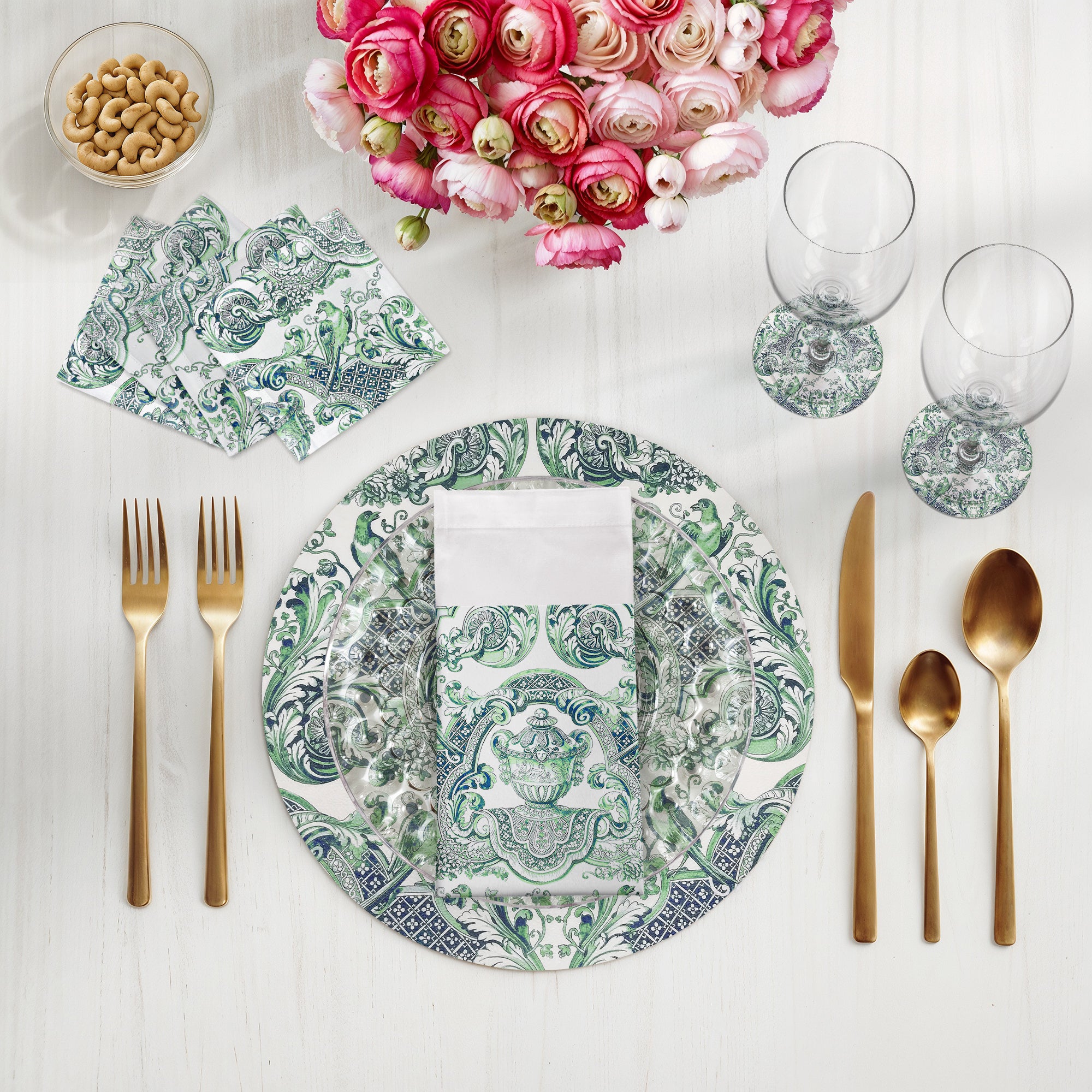 ROYAL DELFT WILLIAM AND MARY BLUE 16" Round Pebble Placemats, Set of 4 - nicolettemayer.com