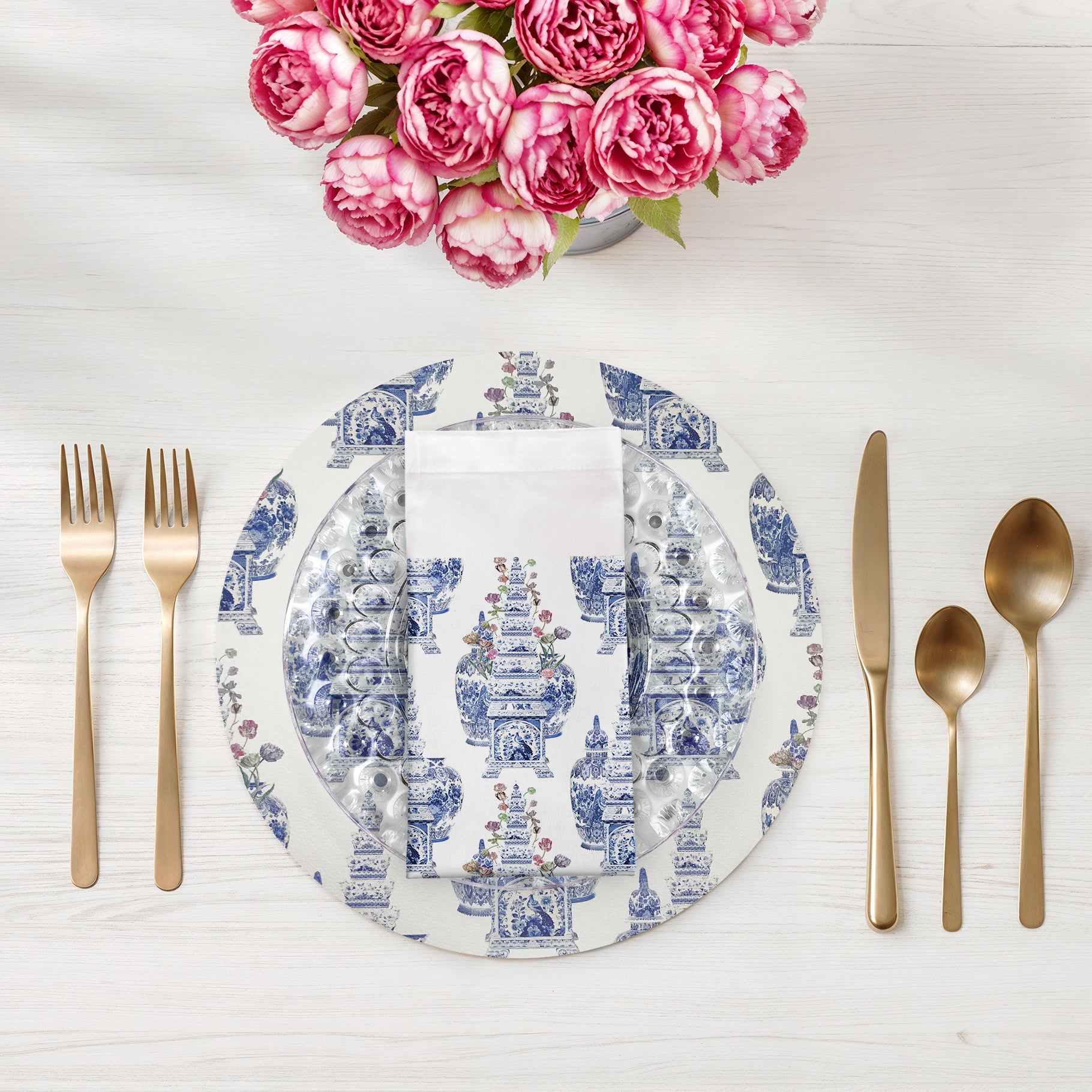 ROYAL DELFT MASTERPIECES TULIPS WHITE 22"X22" Cotton Sateen DINNER NAPKIN, SET OF 4 - nicolettemayer.com