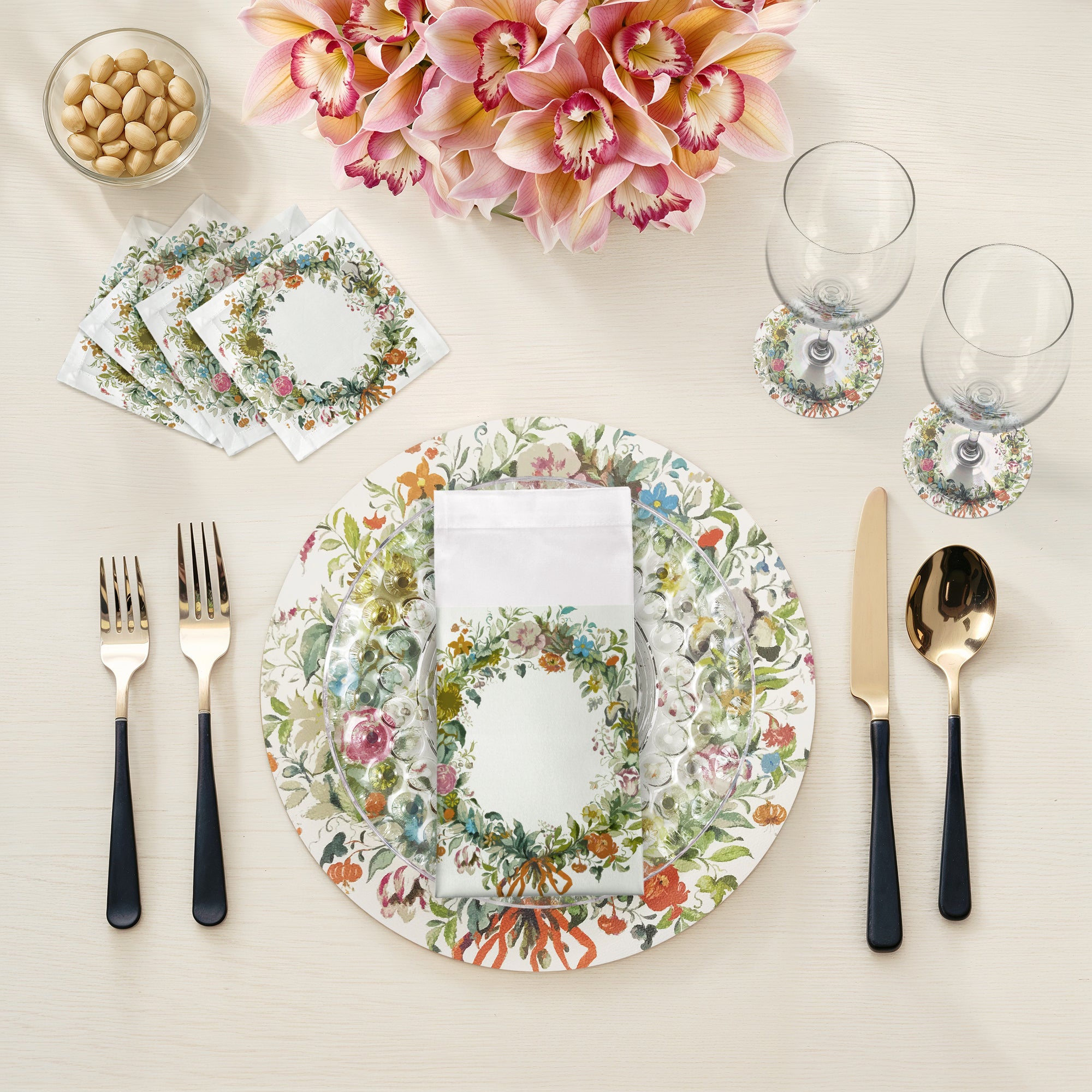 SET DE TABLE RONDS À GALETS, COURONNE DE FLEURS, OR, 16, LOT DE 4
