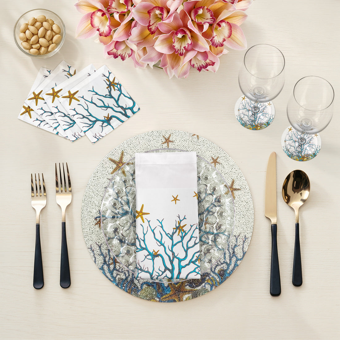 Coral Reef White Turq Round Beaded Placemat Rough Cut