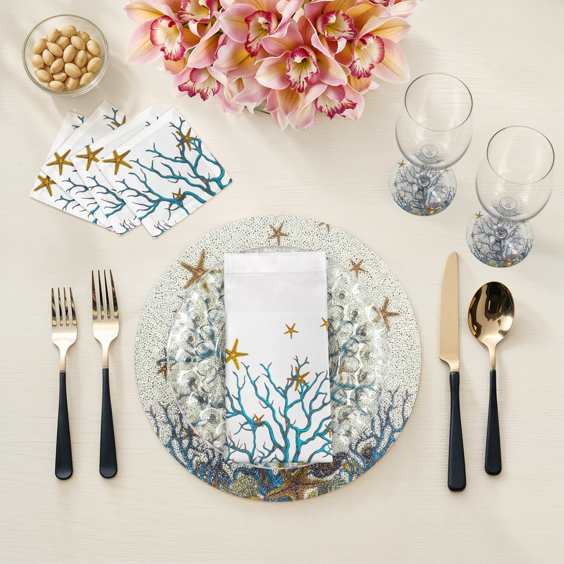 Coral Reef White Turq Round Beaded Placemat Rough Cut
