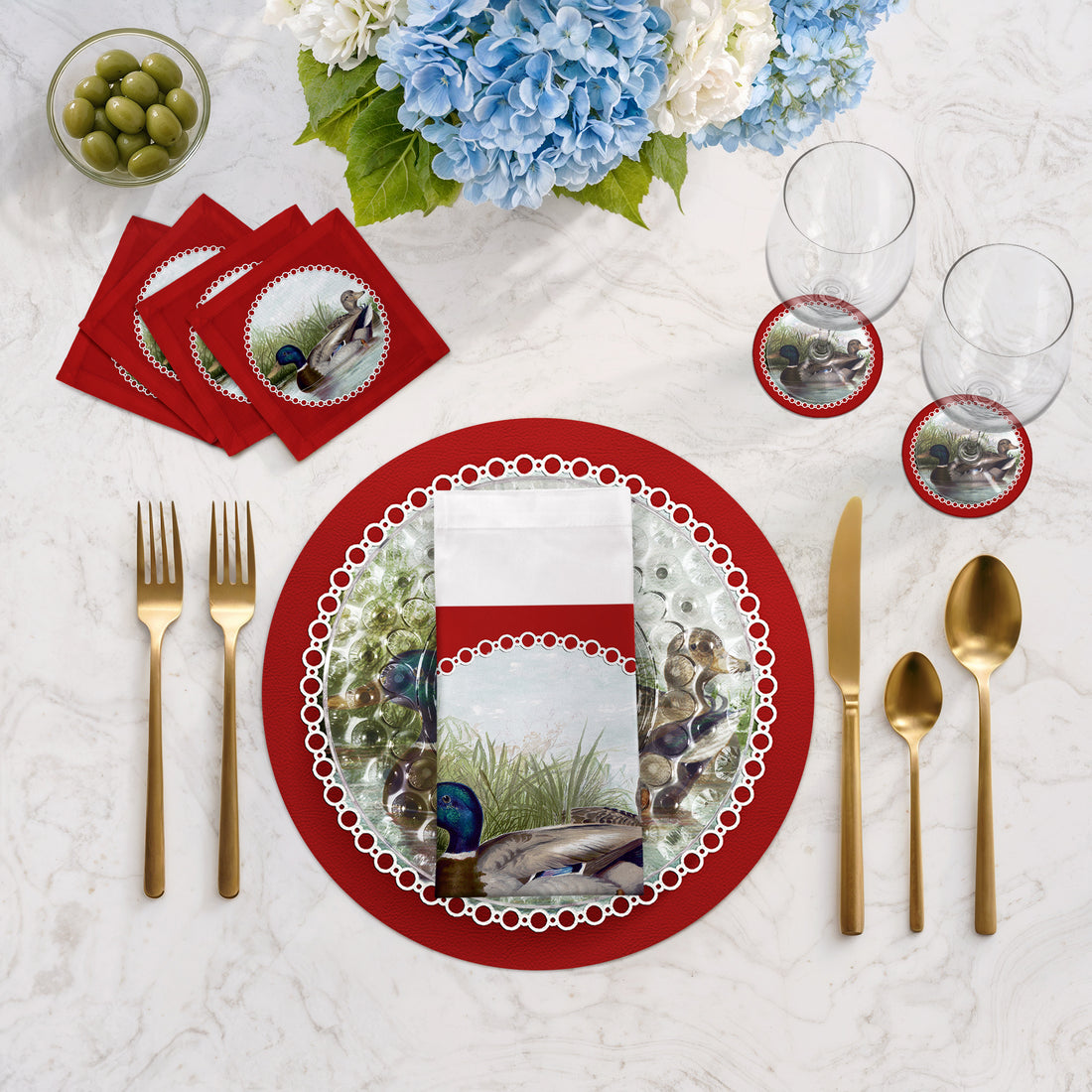 English Duck Pond Red 16" Round Pebble Placemats, Set of 4 - nicolettemayer.com
