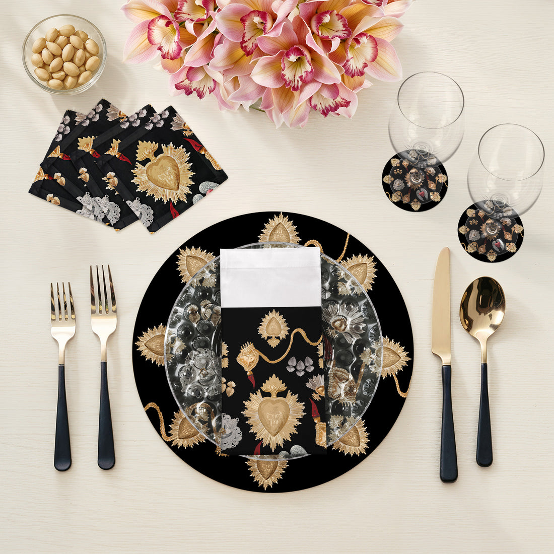 Ensemble de 4 sets de table ronds Ex Vote Sacred Hearts noirs de 40 cm