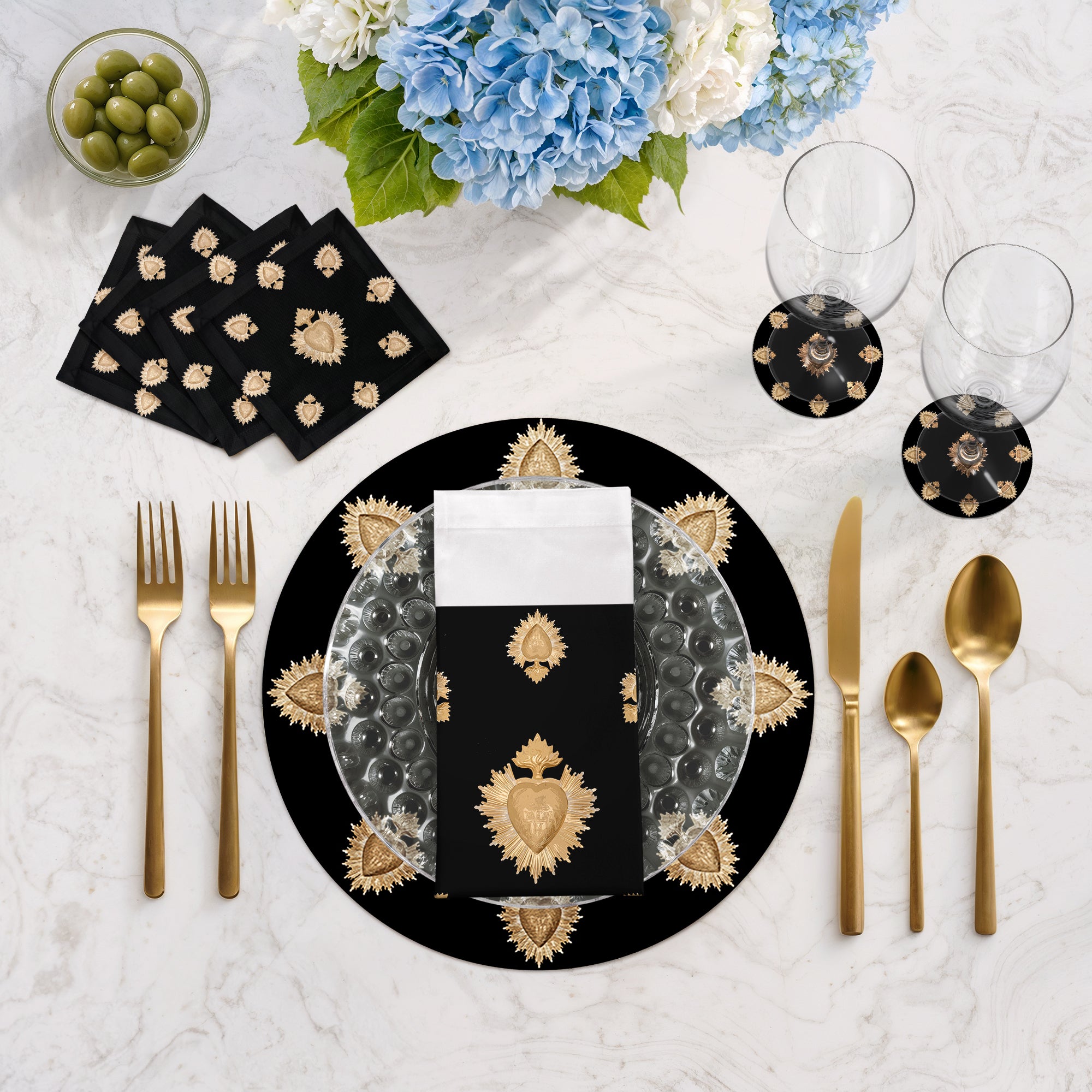 Ex Vote Black 16" Round Pebble Placemats, Set of 4 - nicolettemayer.com
