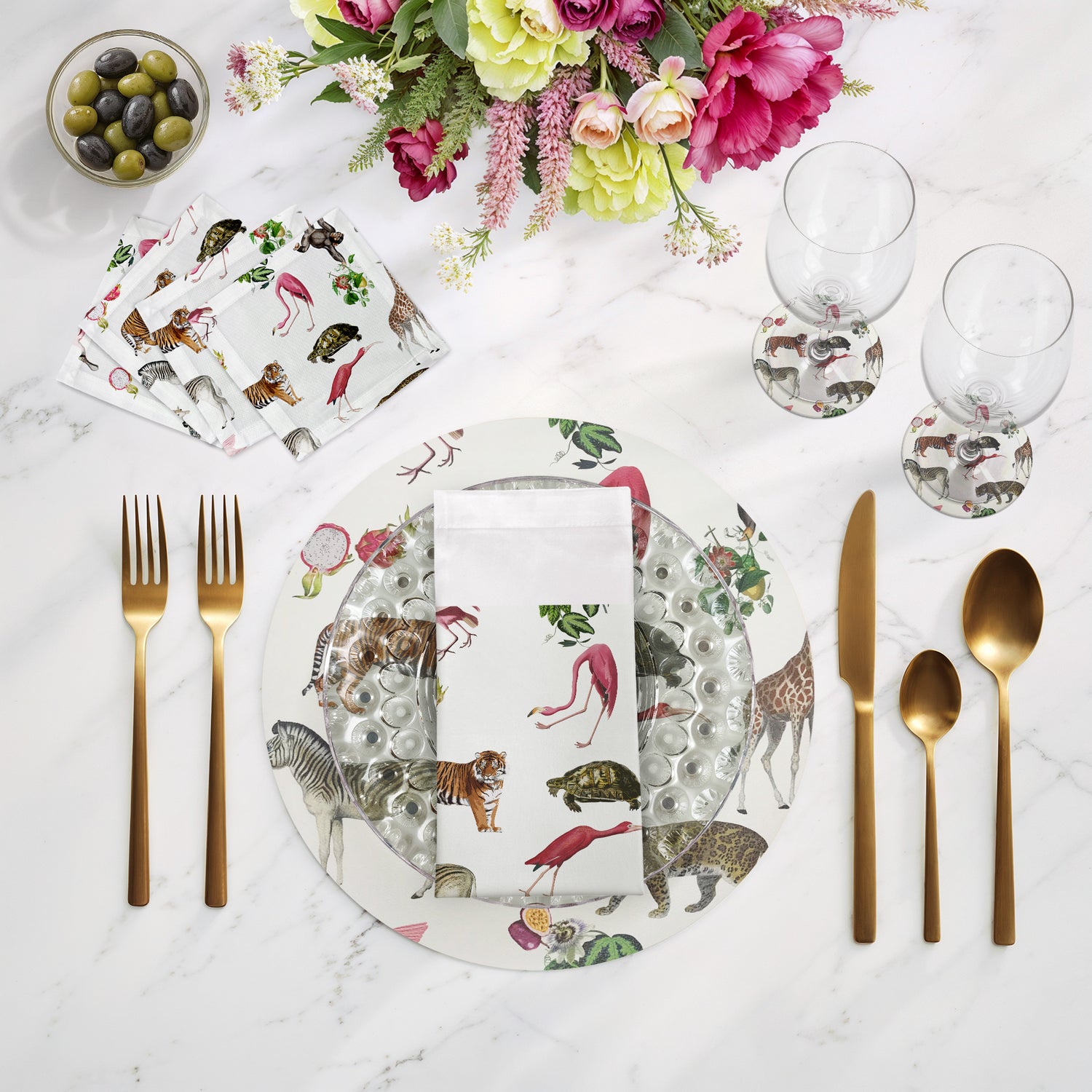 Exotix Natural 16" Round Pebble Placemats, Set of 4 - nicolettemayer.com
