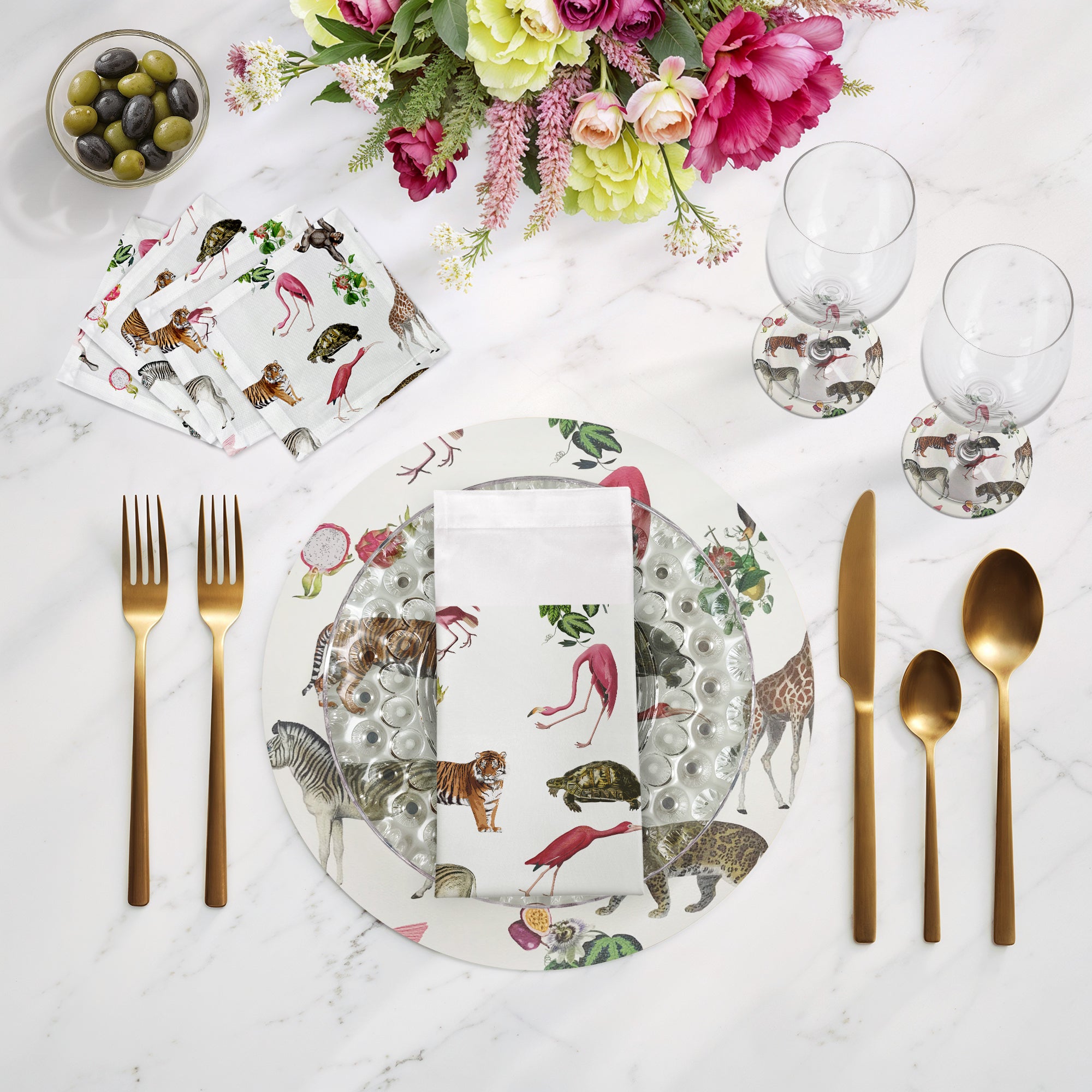 Exotix Natural 16" Round Pebble Placemats, Set of 4 - nicolettemayer.com
