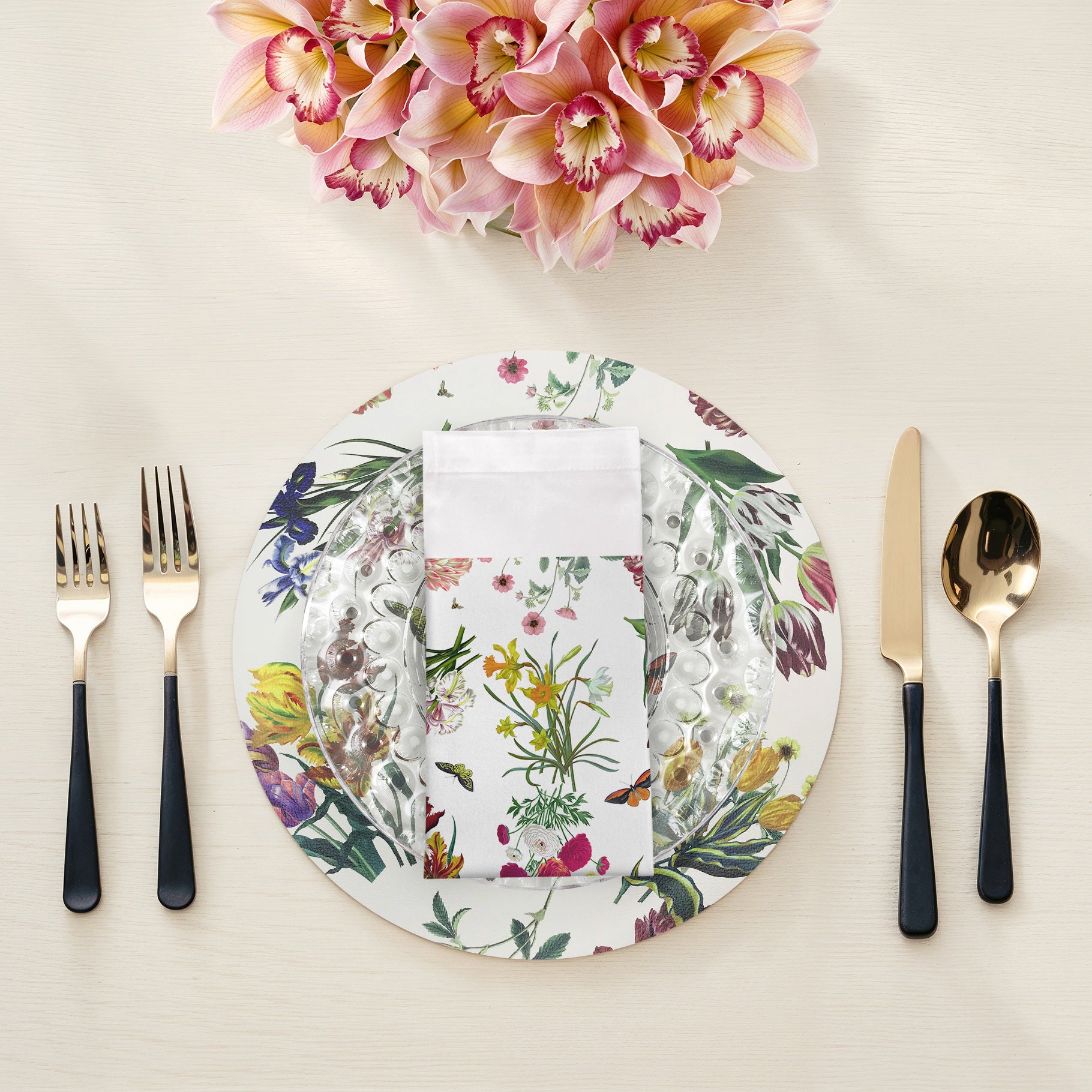 Flora Fauna White 22X22 Hemstitch Napkins - nicolettemayer.com