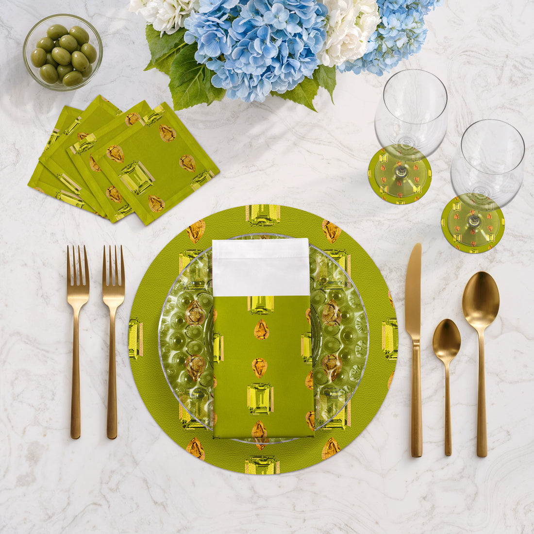 Gem Peridot Acid 16&quot; Round Pebble Placemat Set of 4 - nicolettemayer.com