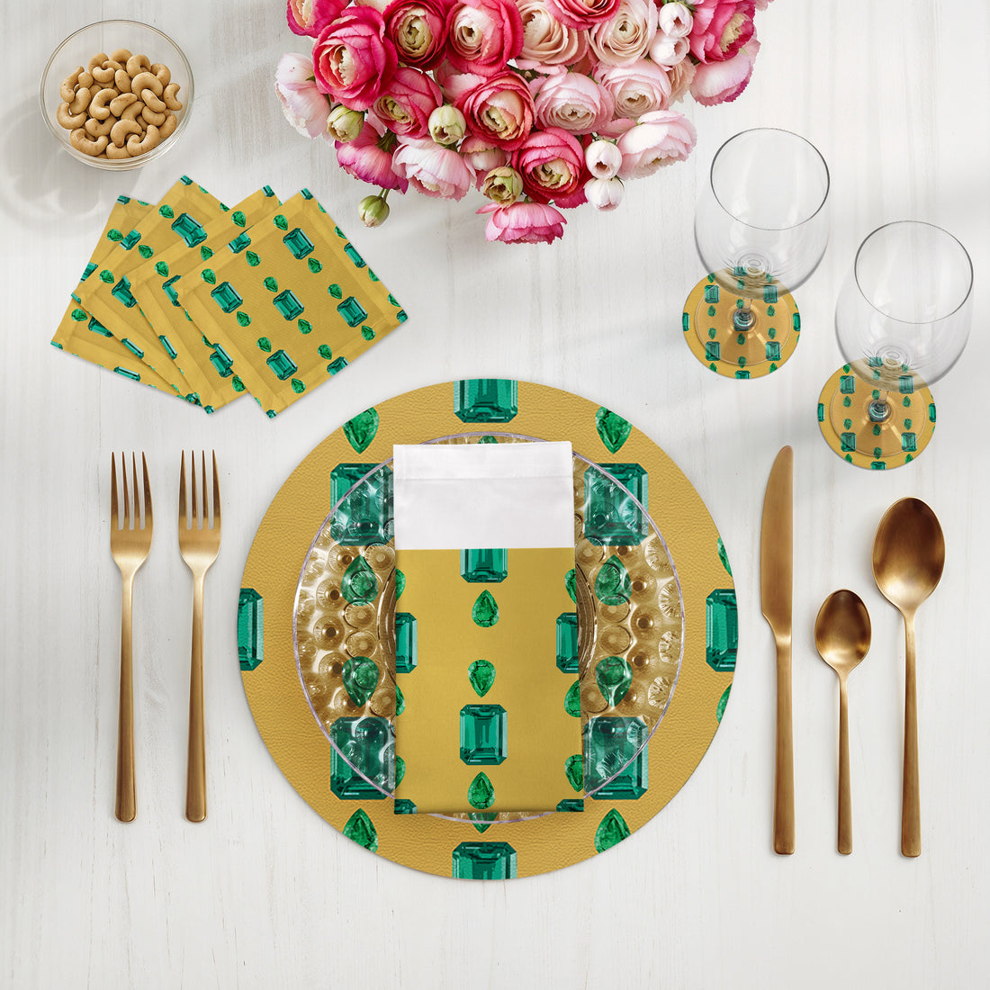 Gem Emeralds Gold 16" Round Pebble Placemats, Set of 4 - nicolettemayer.com
