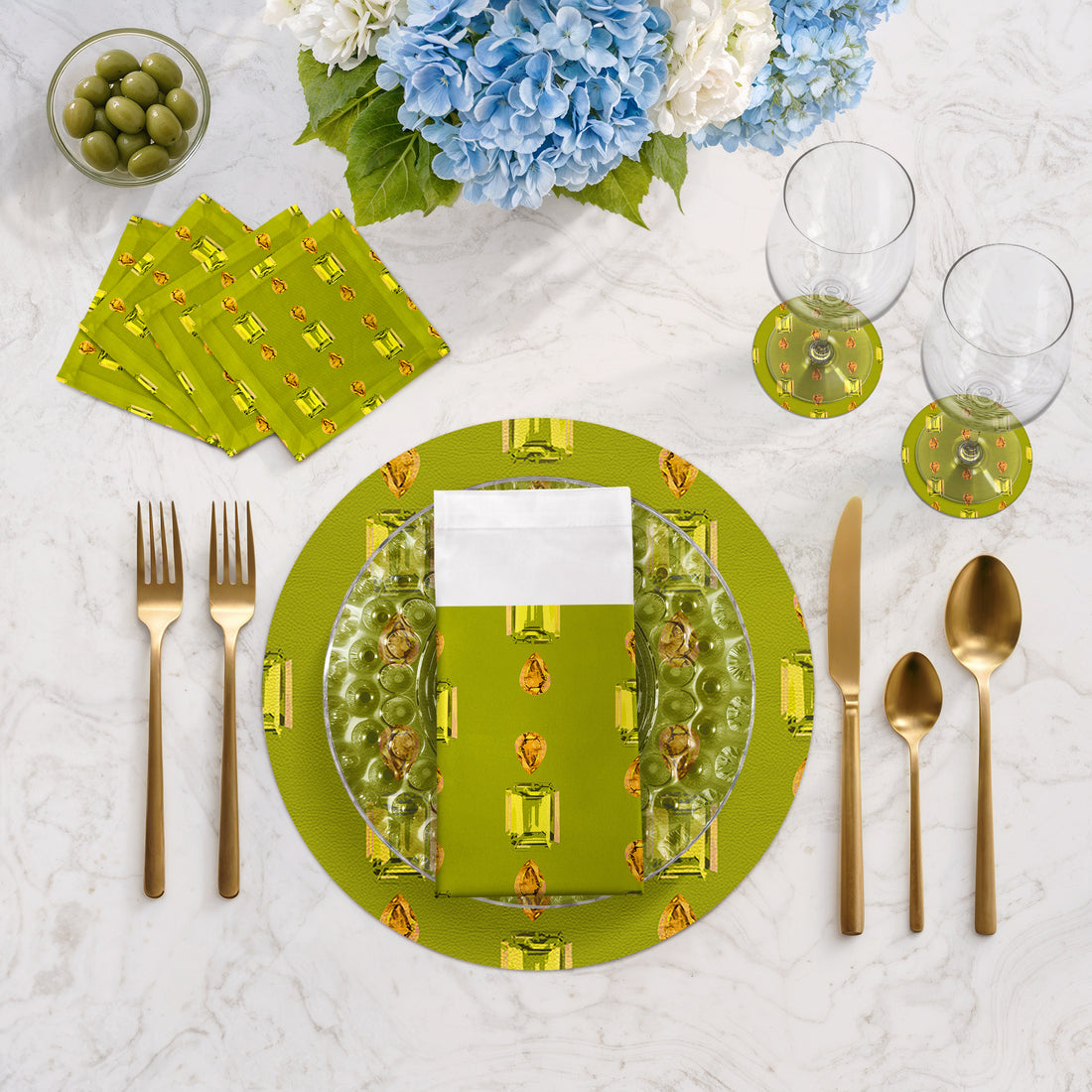 Gem Peridot Acid 16" Round Pebble Placemats, Set of 4 - nicolettemayer.com
