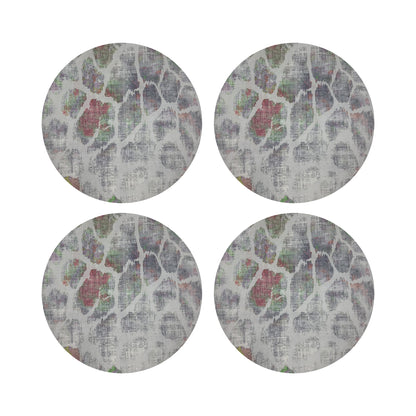 Giraffe Holiday 16&quot; Round Pebble Placemats, Set of 4 - nicolettemayer.com
