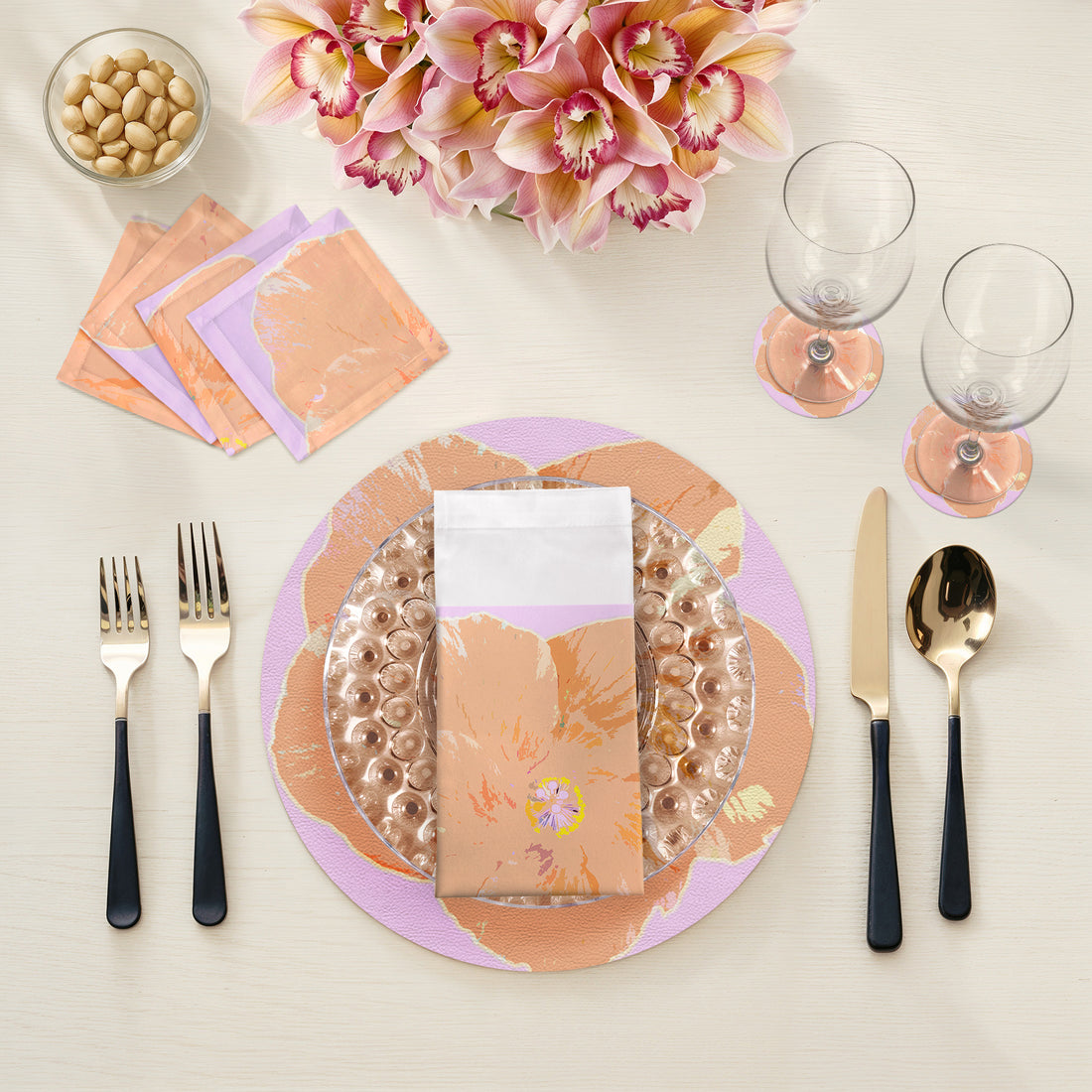 Hibiscus Lilac 16&quot; Round Pebble Placemat Set of 4 - nicolettemayer.com