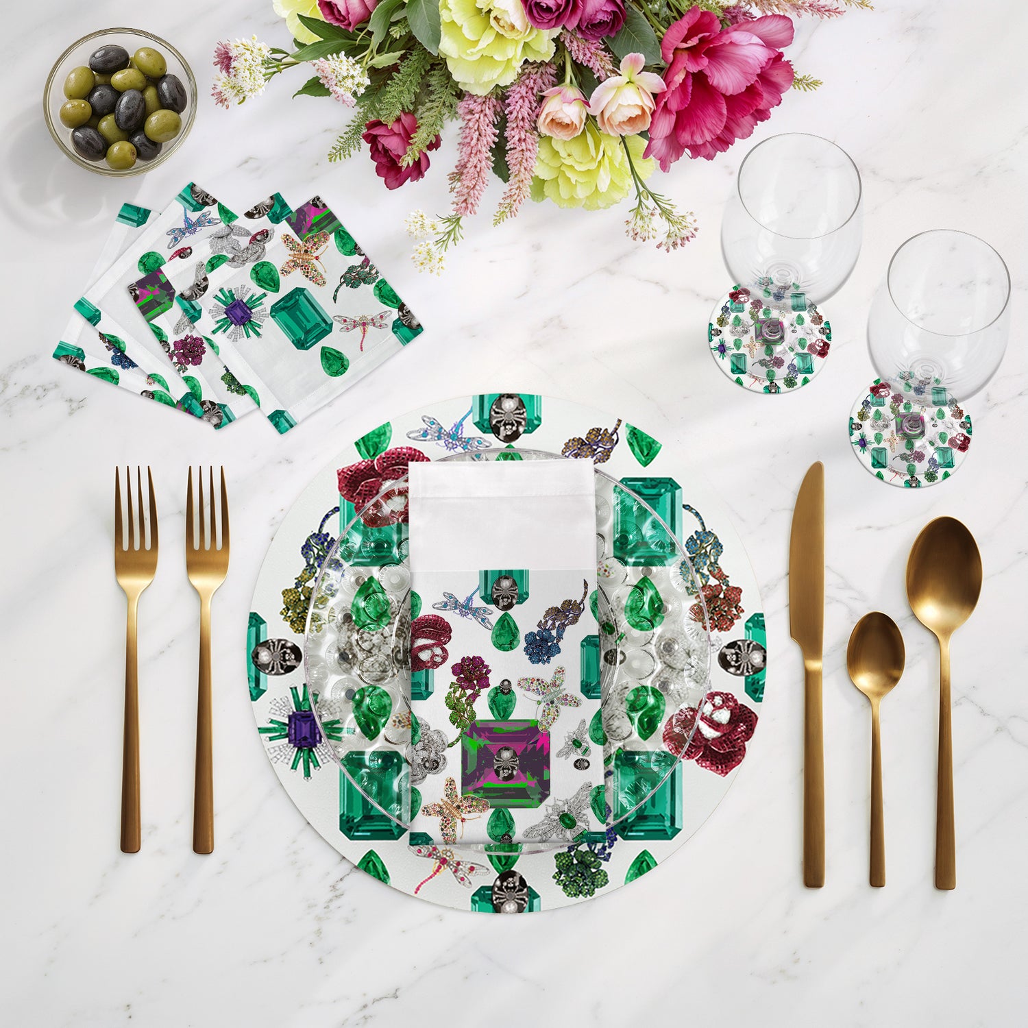 Jewel Box Emeralds White 16&quot; Round Pebble Placemat Set of 4 - nicolettemayer.com