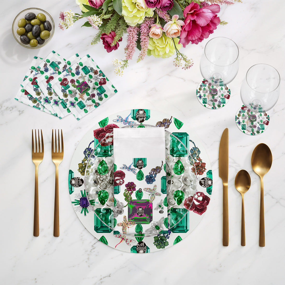 Jewel Box Emeralds White 16" Round Pebble Placemats, Set of 4 - nicolettemayer.com
