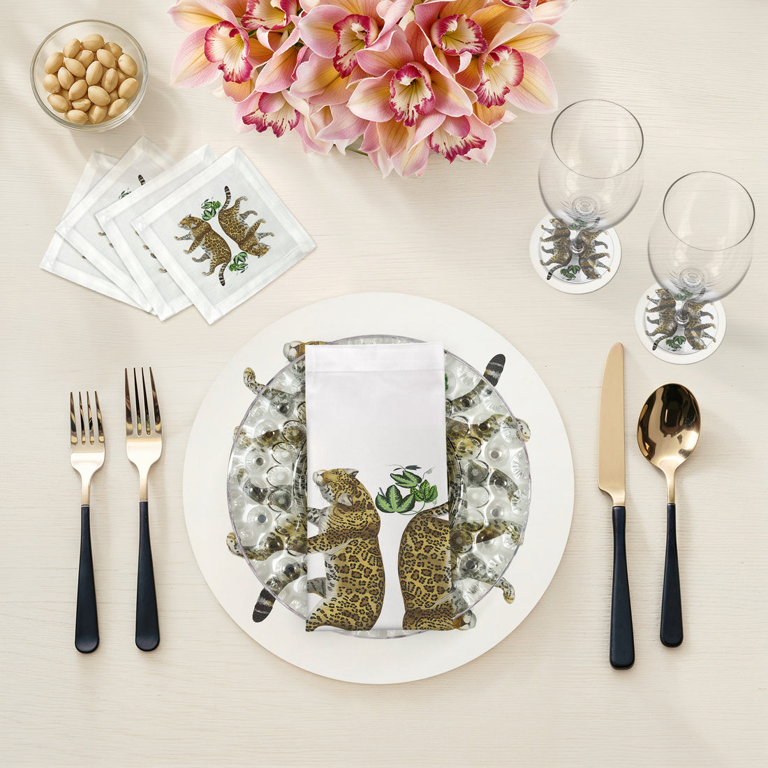 Leopard Seeing Double White 16" Round Pebble Placemats, Set of 4 - nicolettemayer.com
