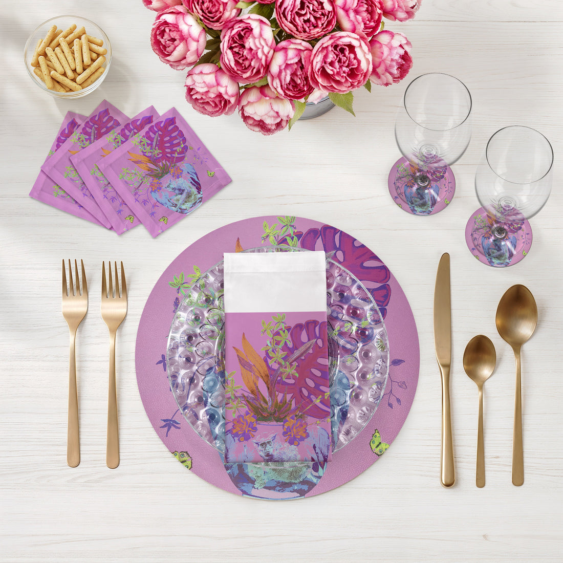 Monkey Large Jungle Sacha 16" Round Pebble Placemats, Set of 4 - nicolettemayer.com
