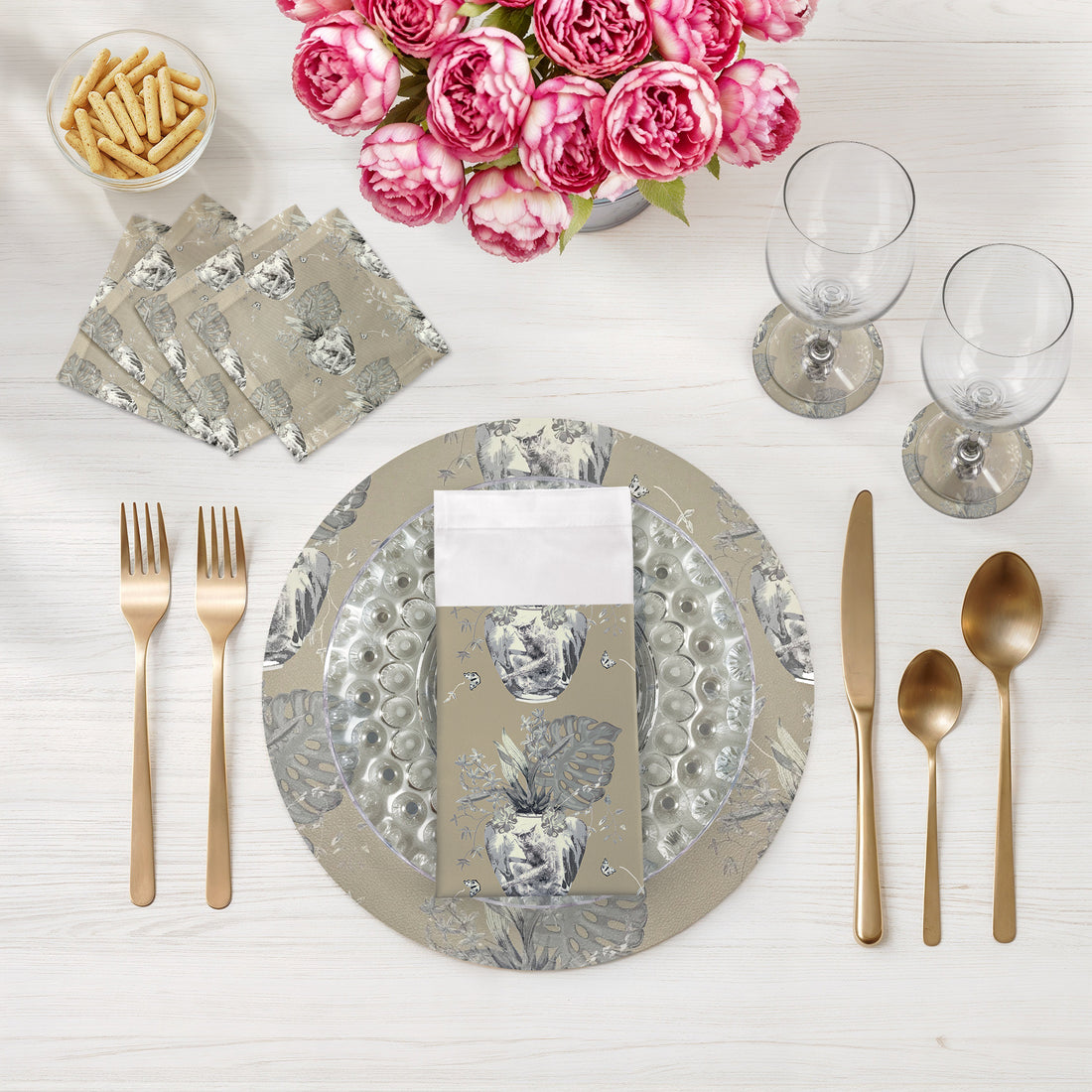 Monkey Small Jungle Greenwhich 16" Round Pebble Placemats, Set of 4 - nicolettemayer.com
