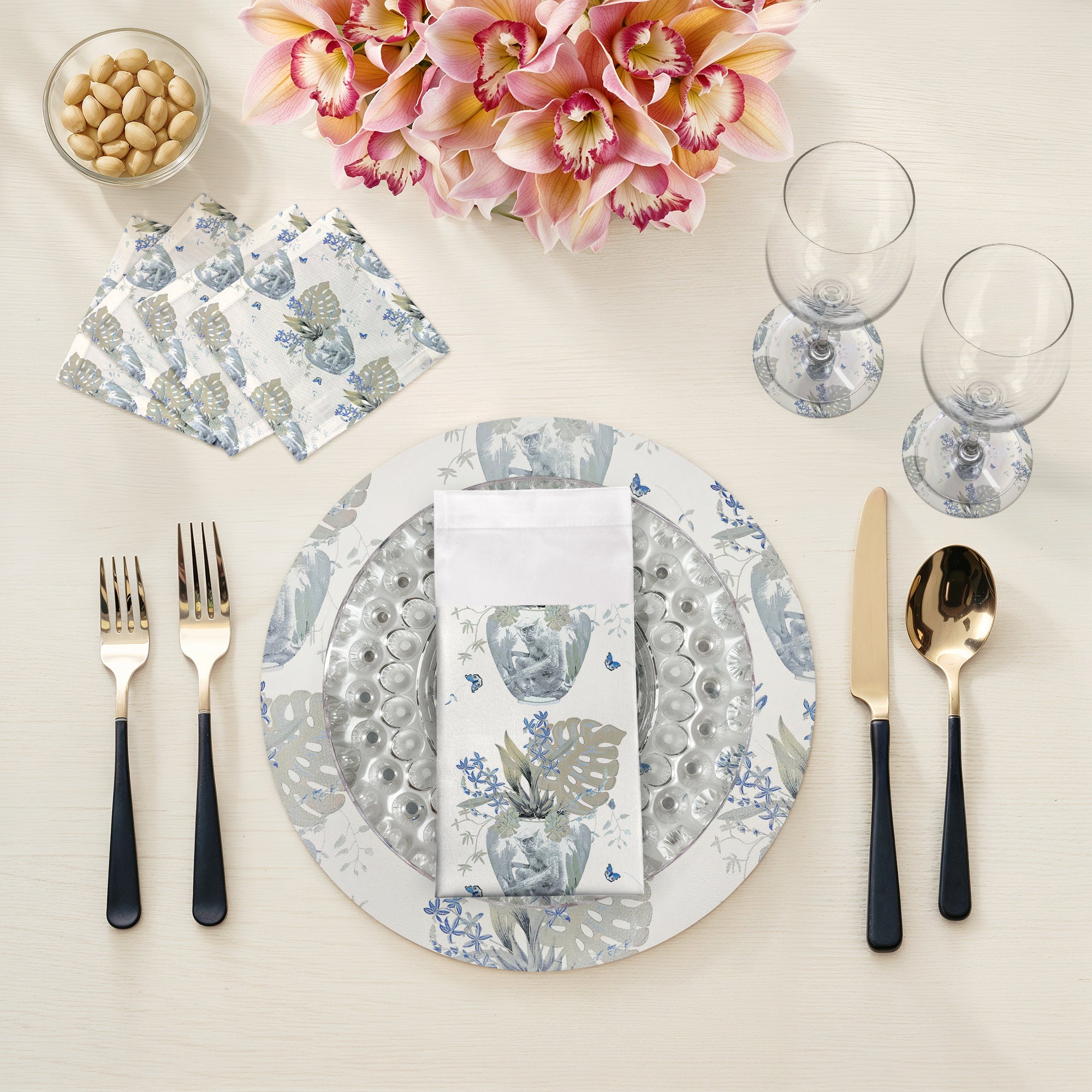 Monkey Small Jungle Powder 16" Round Pebble Placemats, Set of 4 - nicolettemayer.com
