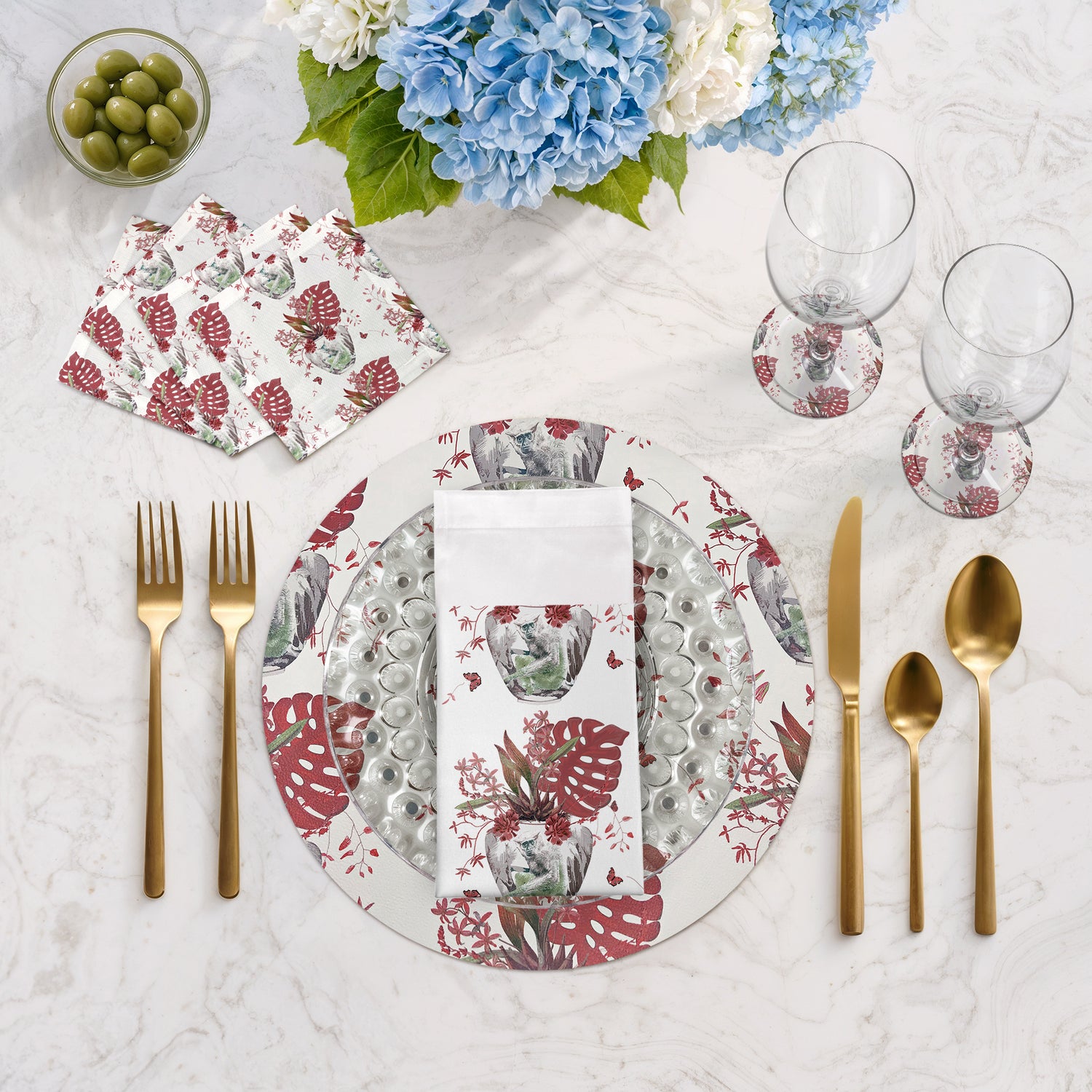 Monkey Small Jungle Rouge 16" Round Pebble Placemats, Set of 4 - nicolettemayer.com
