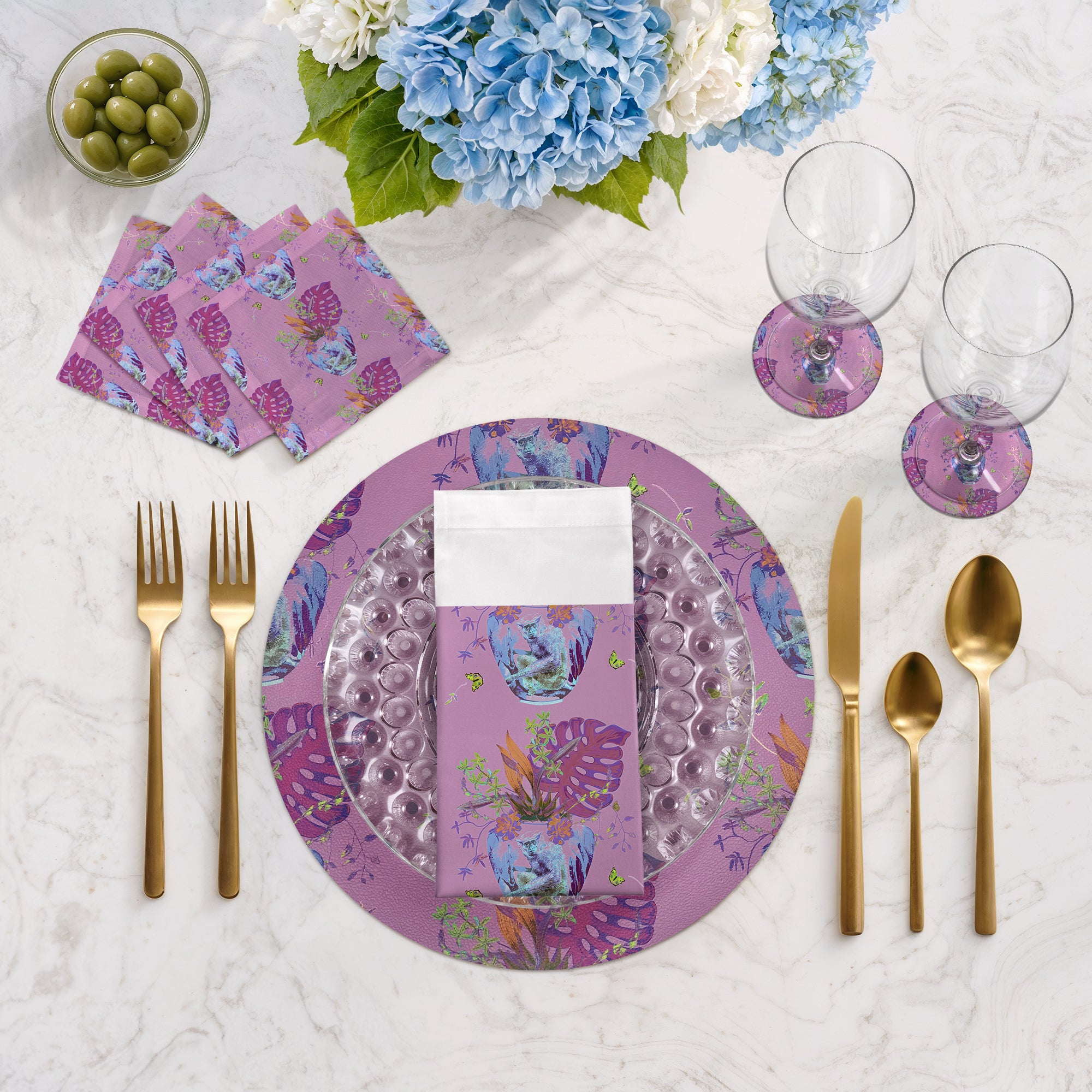 Monkey Small Jungle Sacha 16" Round Pebble Placemats, Set of 4 - nicolettemayer.com
