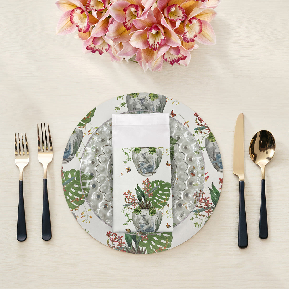 Monkey Jungle White 22"X22" Hemstitch Dinner Table Napkins - nicolettemayer.com